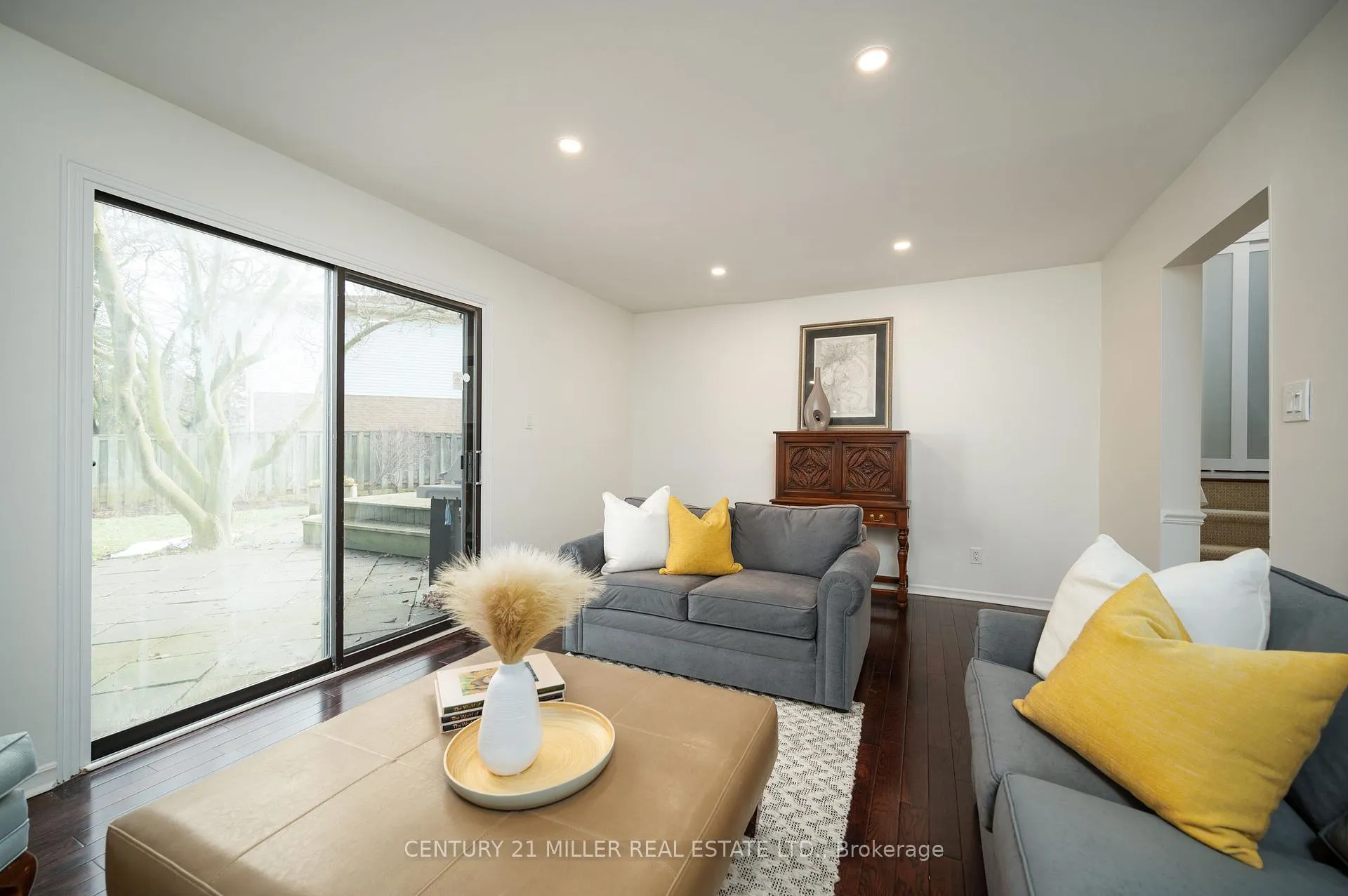 Photo 17 of 1296 Griffith Place, Oakville, Falgarwood — HOMEH