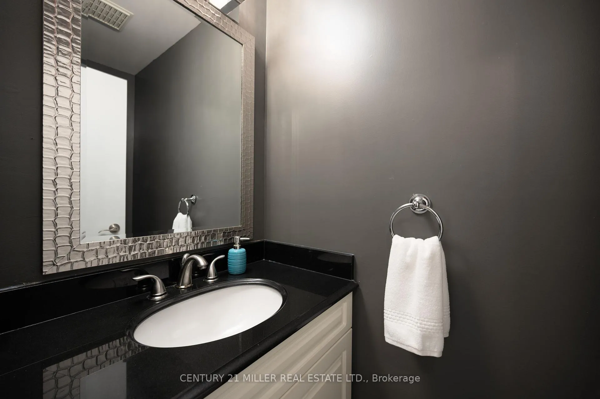 Photo 18 of 1296 Griffith Place, Oakville, Falgarwood — HOMEH