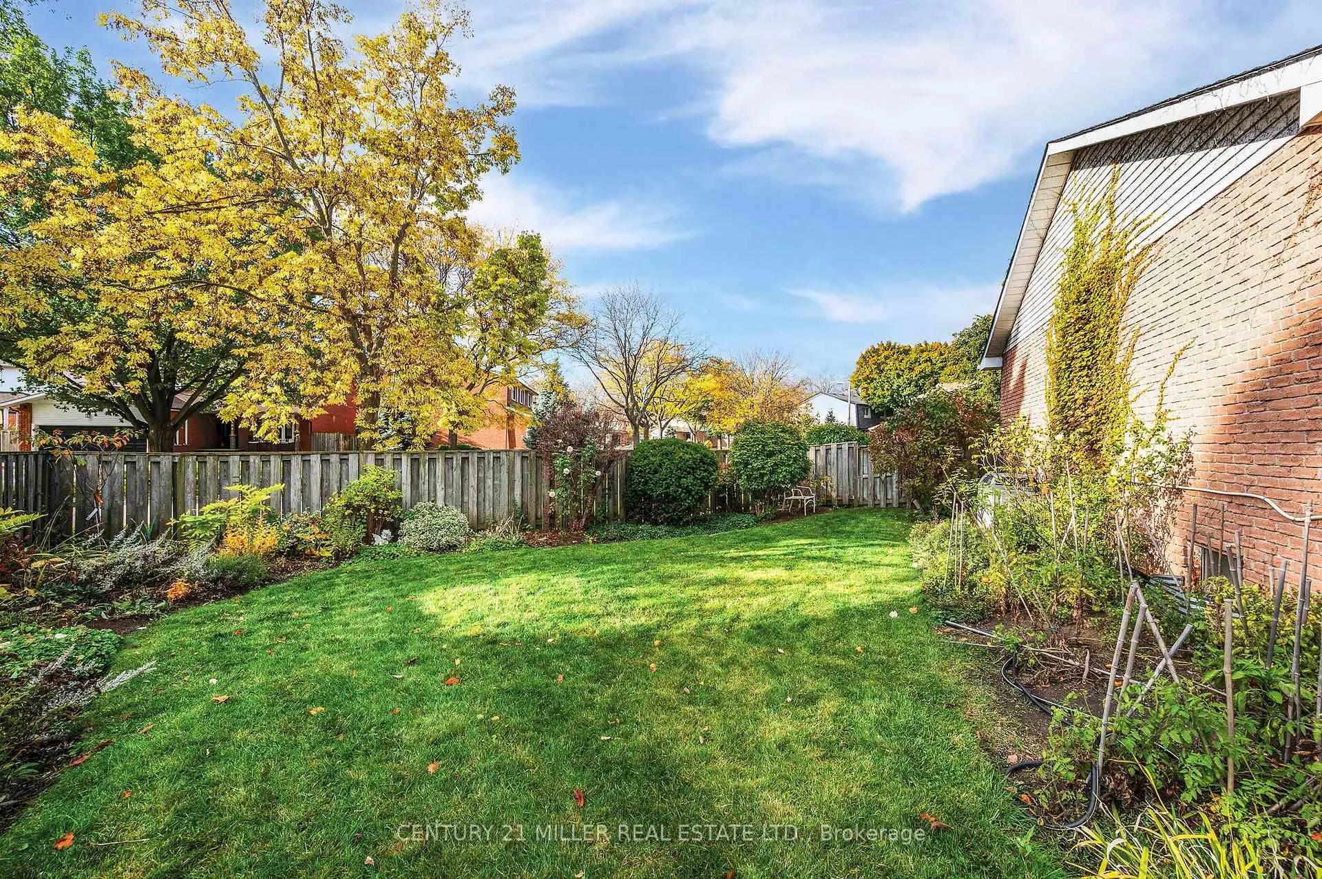 Photo 34 of 1296 Griffith Place, Oakville, Falgarwood — HOMEH