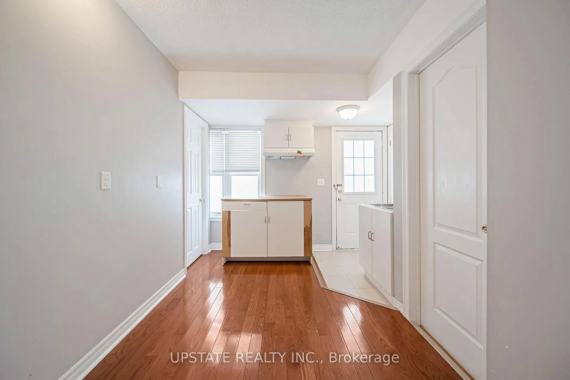 Photo 4 of 1773 Carousel Drive, Pickering, Rural Pickering — HOMEH