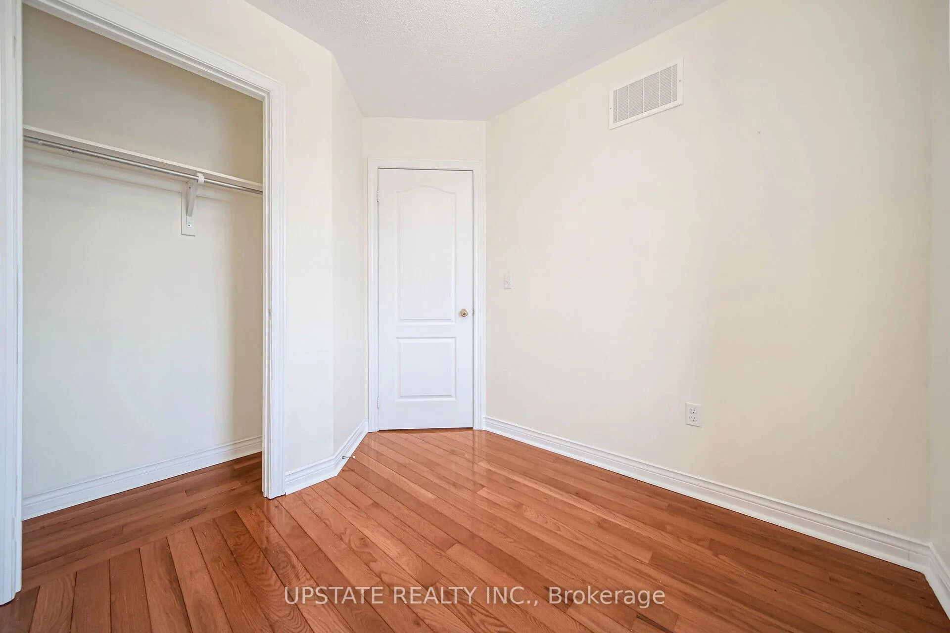Photo 25 of 1773 Carousel Drive, Pickering, Rural Pickering — HOMEH