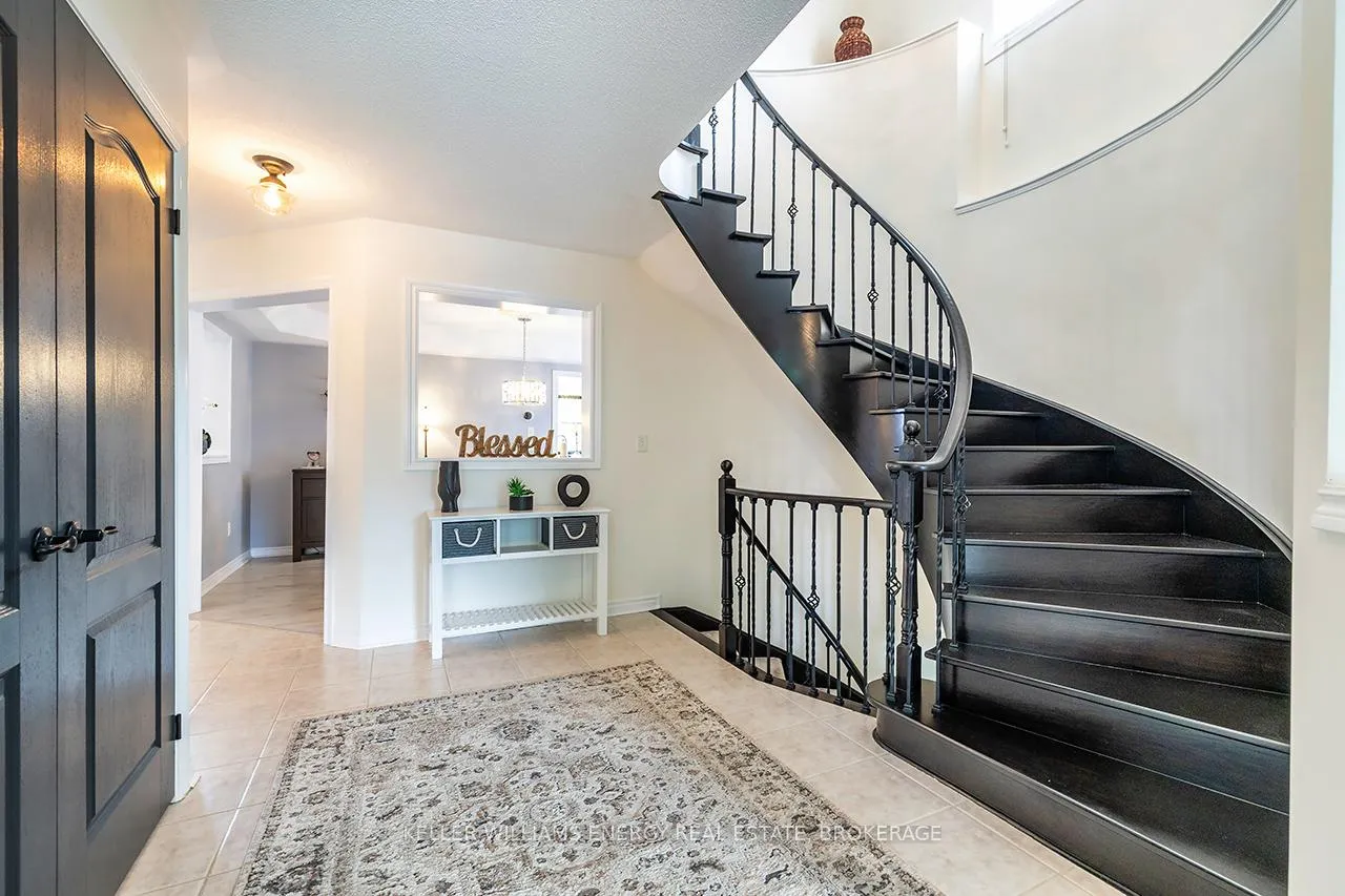 Photo 6 of 168 Millburn Drive, Clarington, Bowmanville — HOMEH