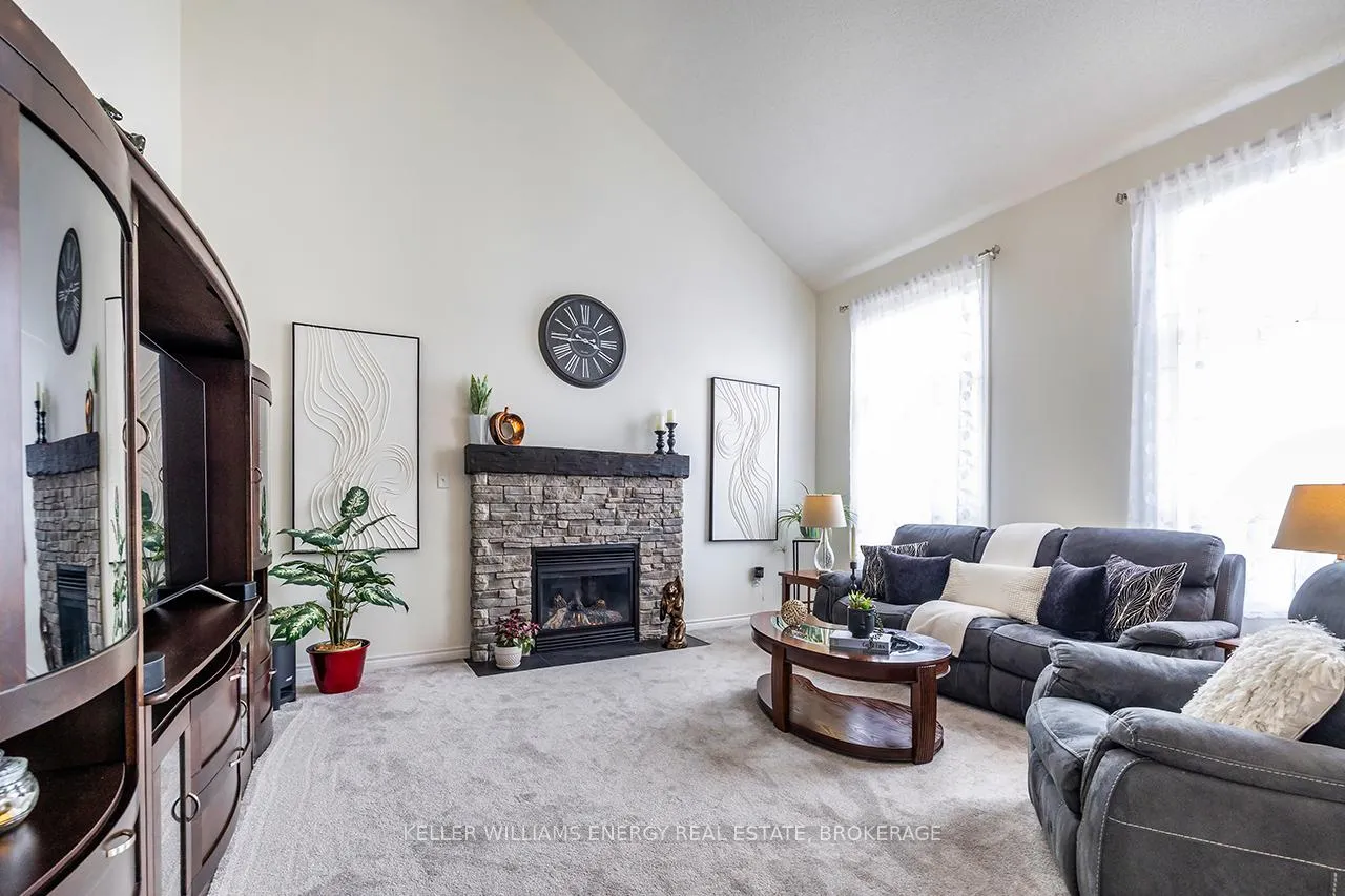 Photo 11 of 168 Millburn Drive, Clarington, Bowmanville — HOMEH