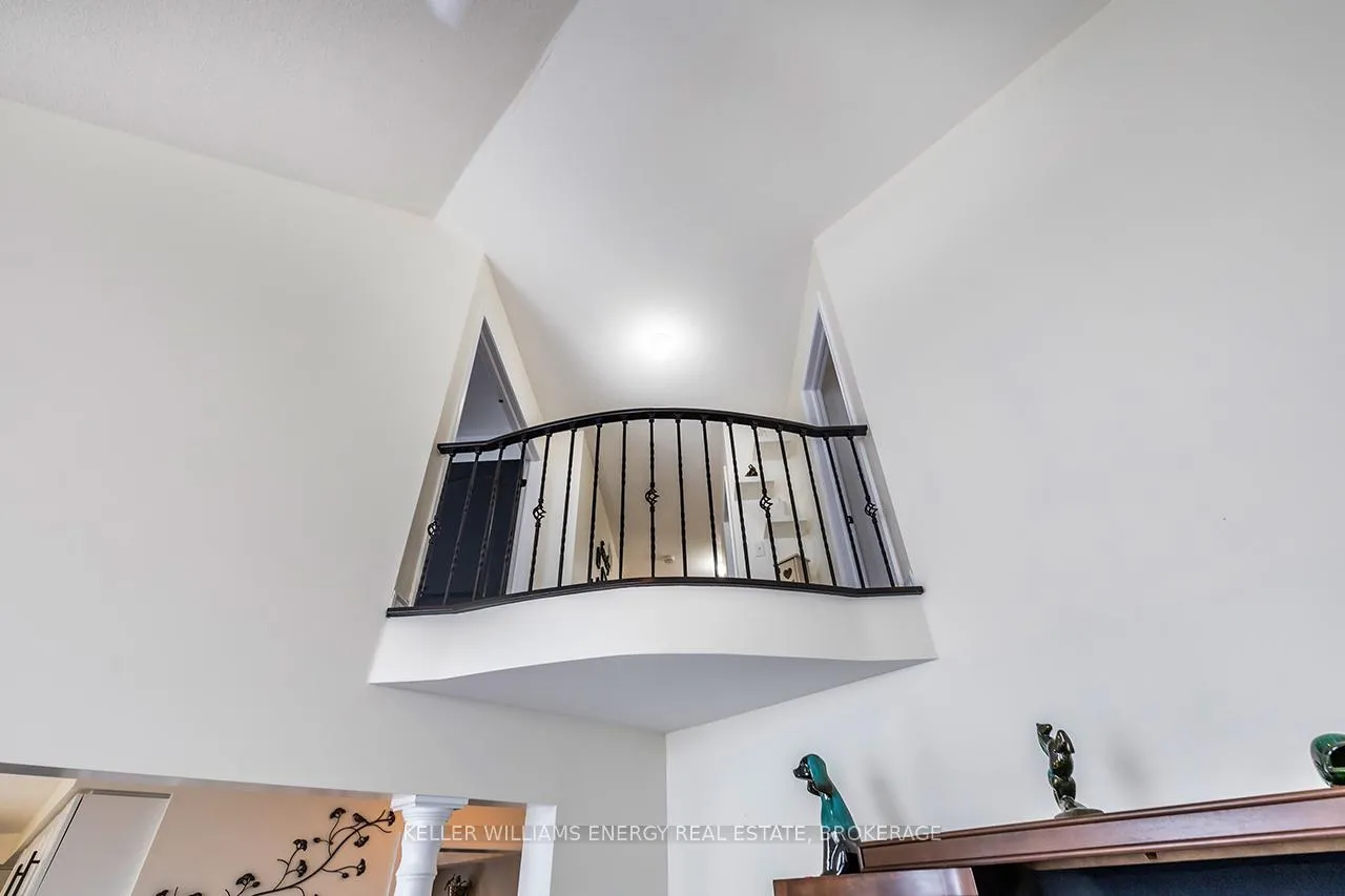 Photo 15 of 168 Millburn Drive, Clarington, Bowmanville — HOMEH