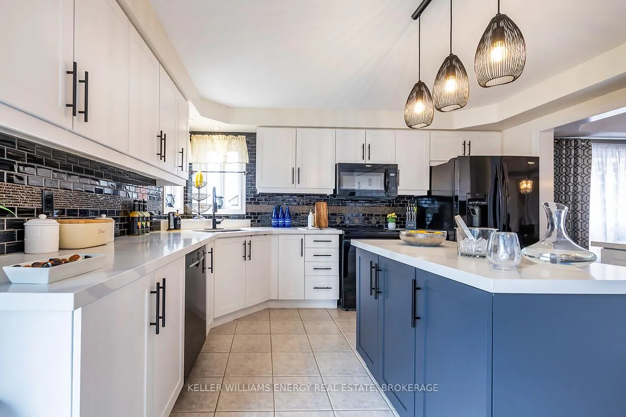 Photo 17 of 168 Millburn Drive, Clarington, Bowmanville — HOMEH