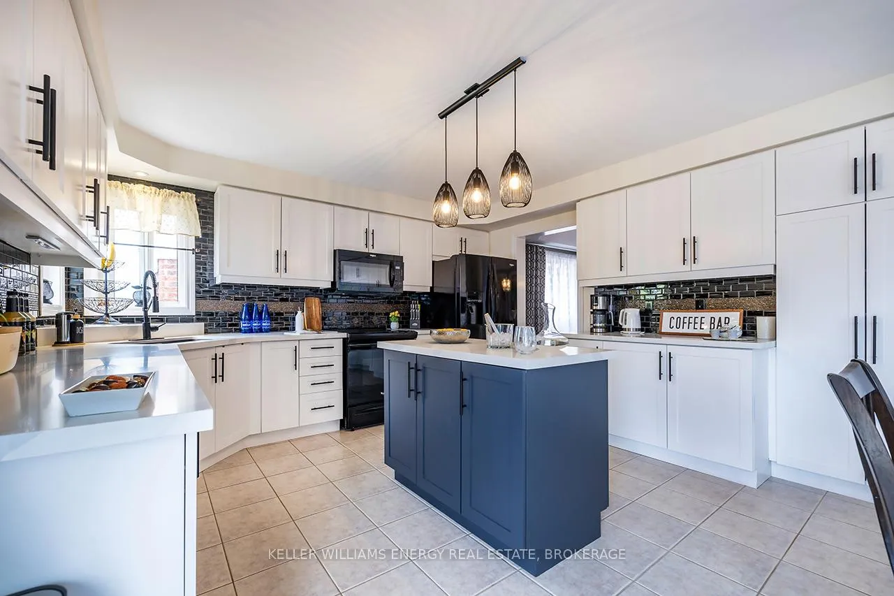 Photo 18 of 168 Millburn Drive, Clarington, Bowmanville — HOMEH