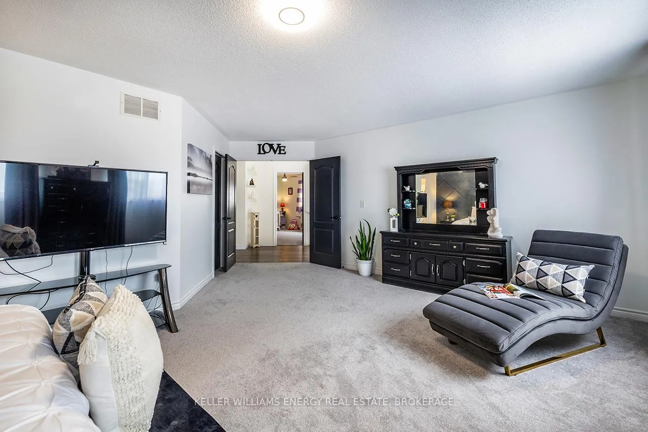 Photo 31 of 168 Millburn Drive, Clarington, Bowmanville — HOMEH