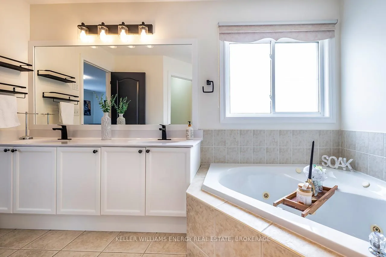 Photo 33 of 168 Millburn Drive, Clarington, Bowmanville — HOMEH