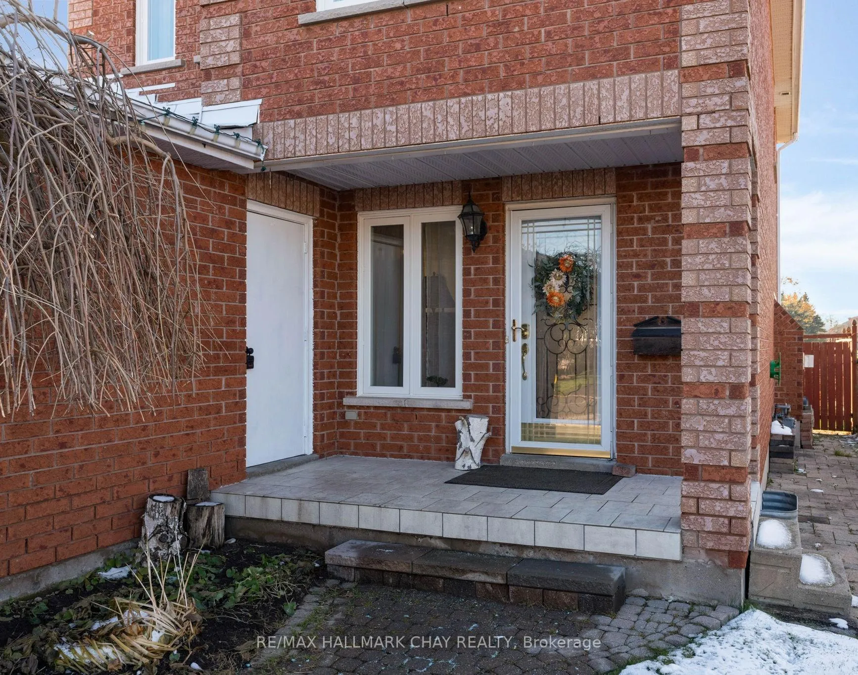Photo 2 of 76 Hodgson Drive, Barrie, Northwest — HOMEH