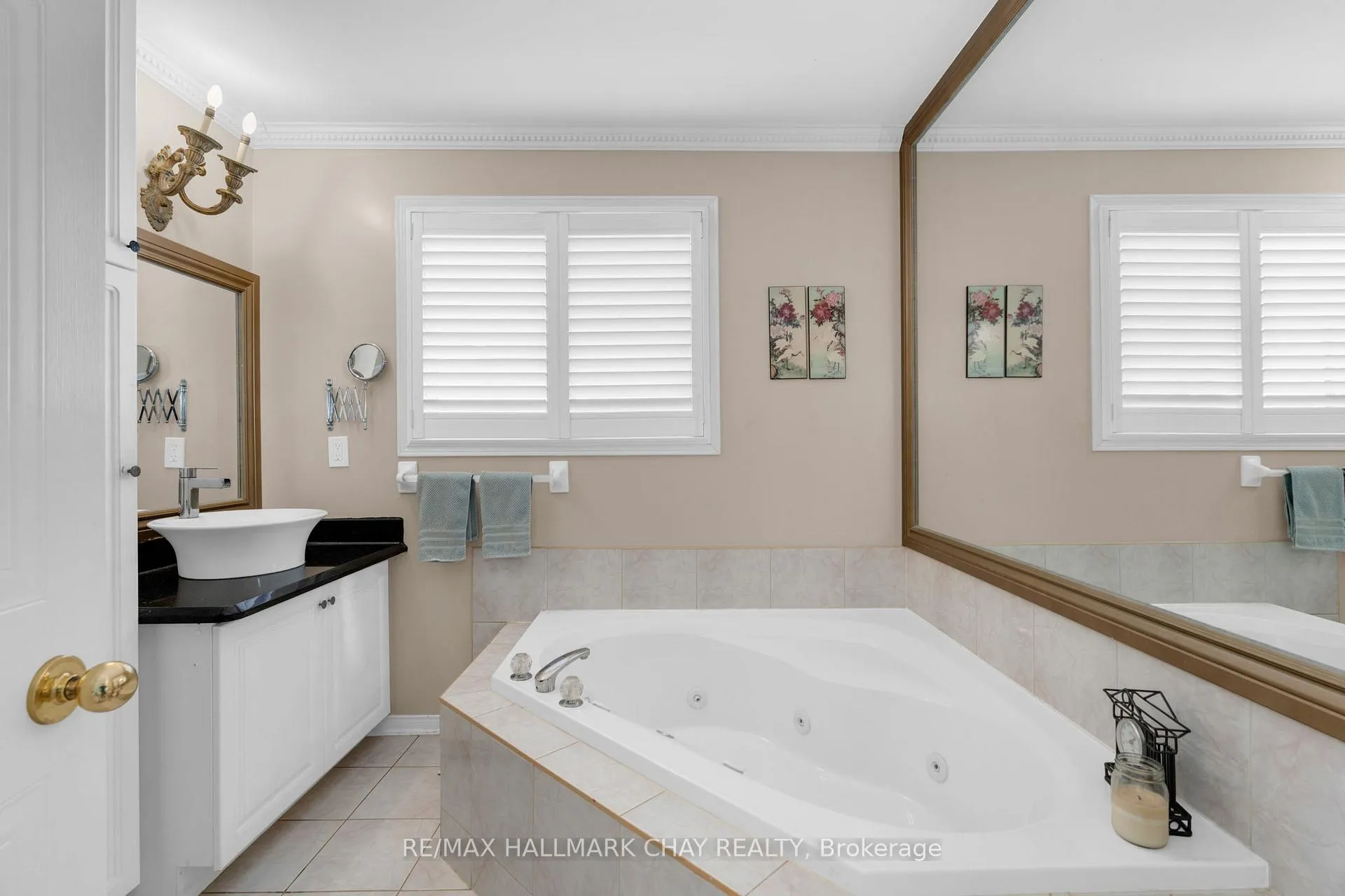 Photo 16 of 76 Hodgson Drive, Barrie, Northwest — HOMEH