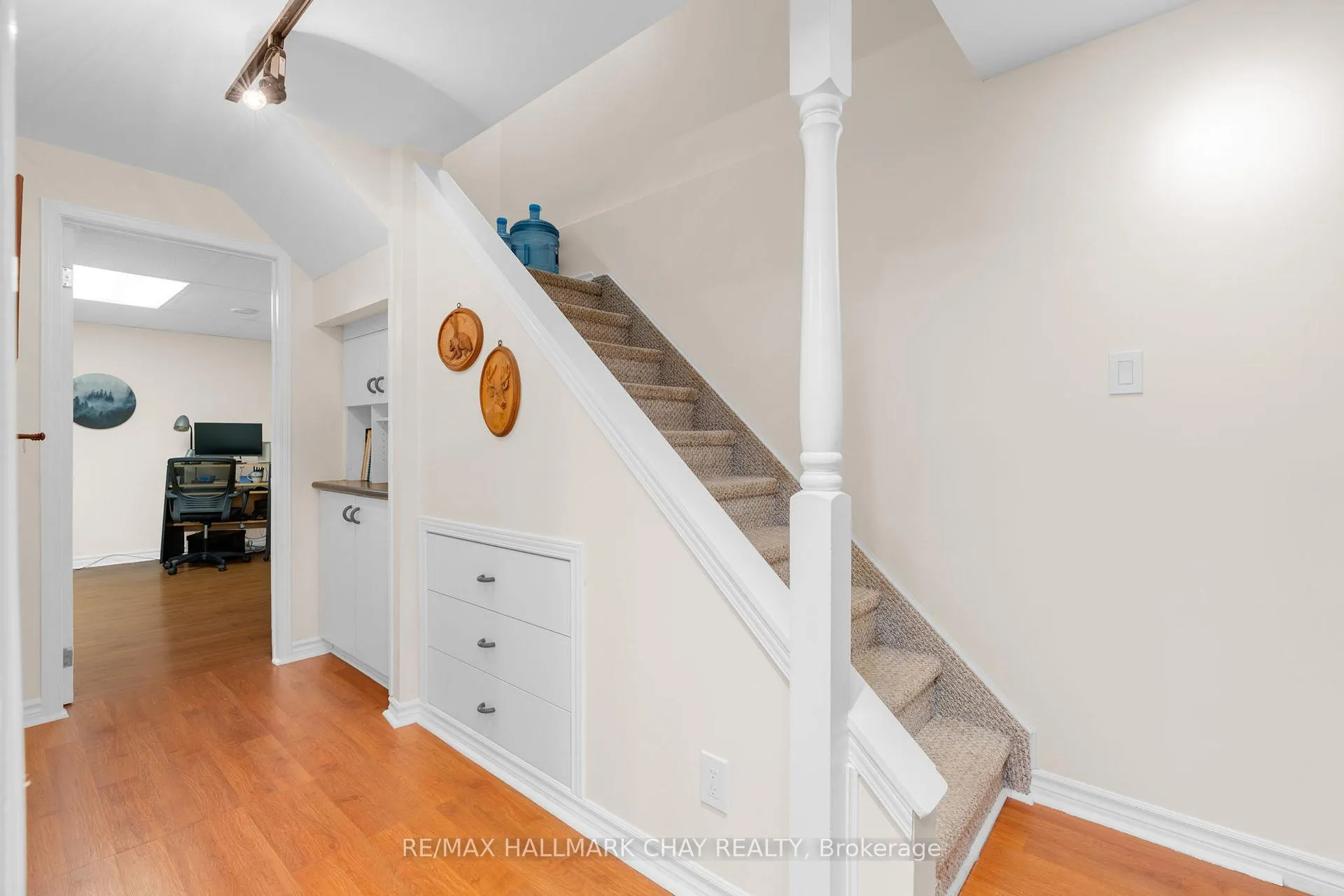 Photo 23 of 76 Hodgson Drive, Barrie, Northwest — HOMEH