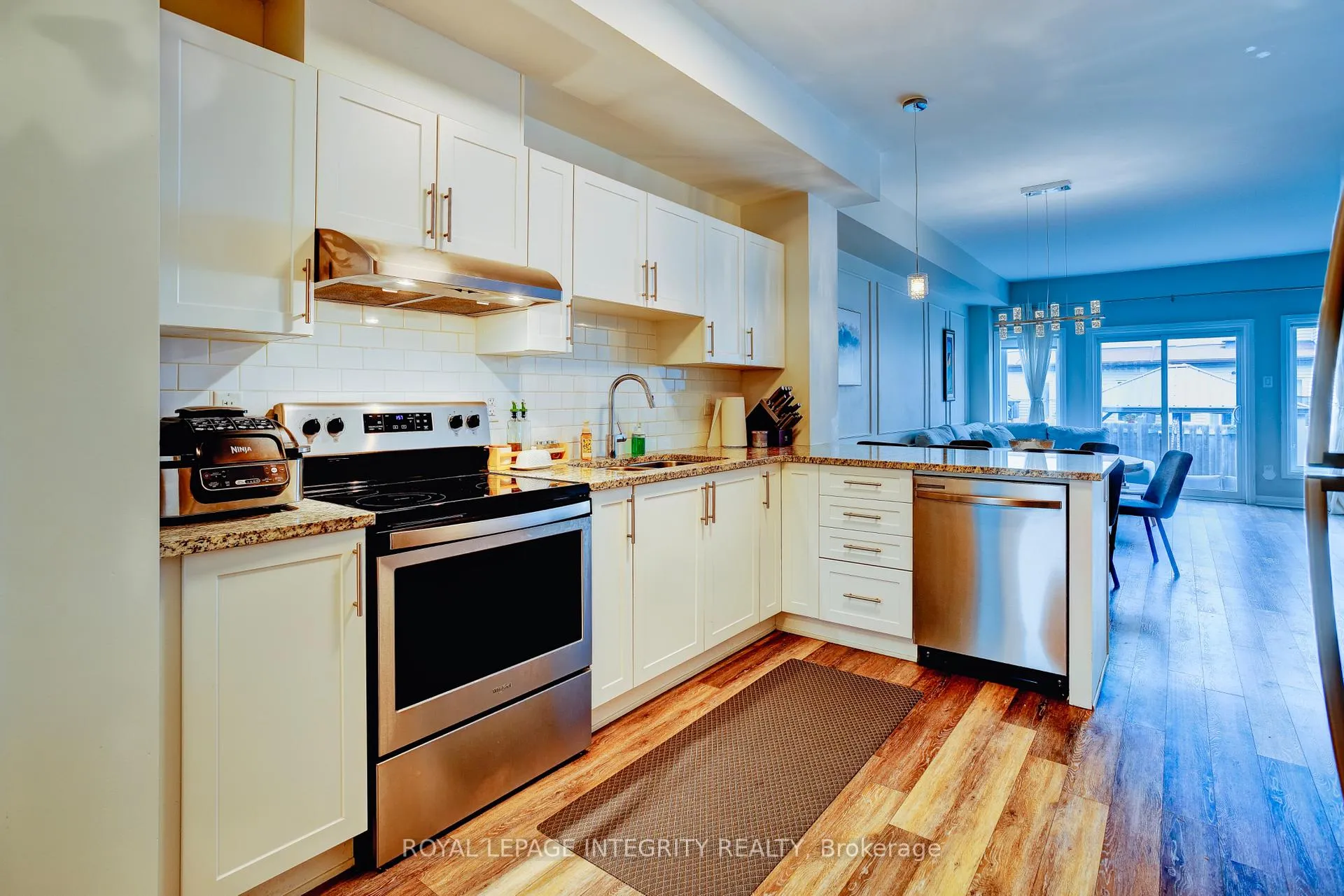 Photo 11 of 36 Mona Mcbride Drive, Arnprior — HOMEH