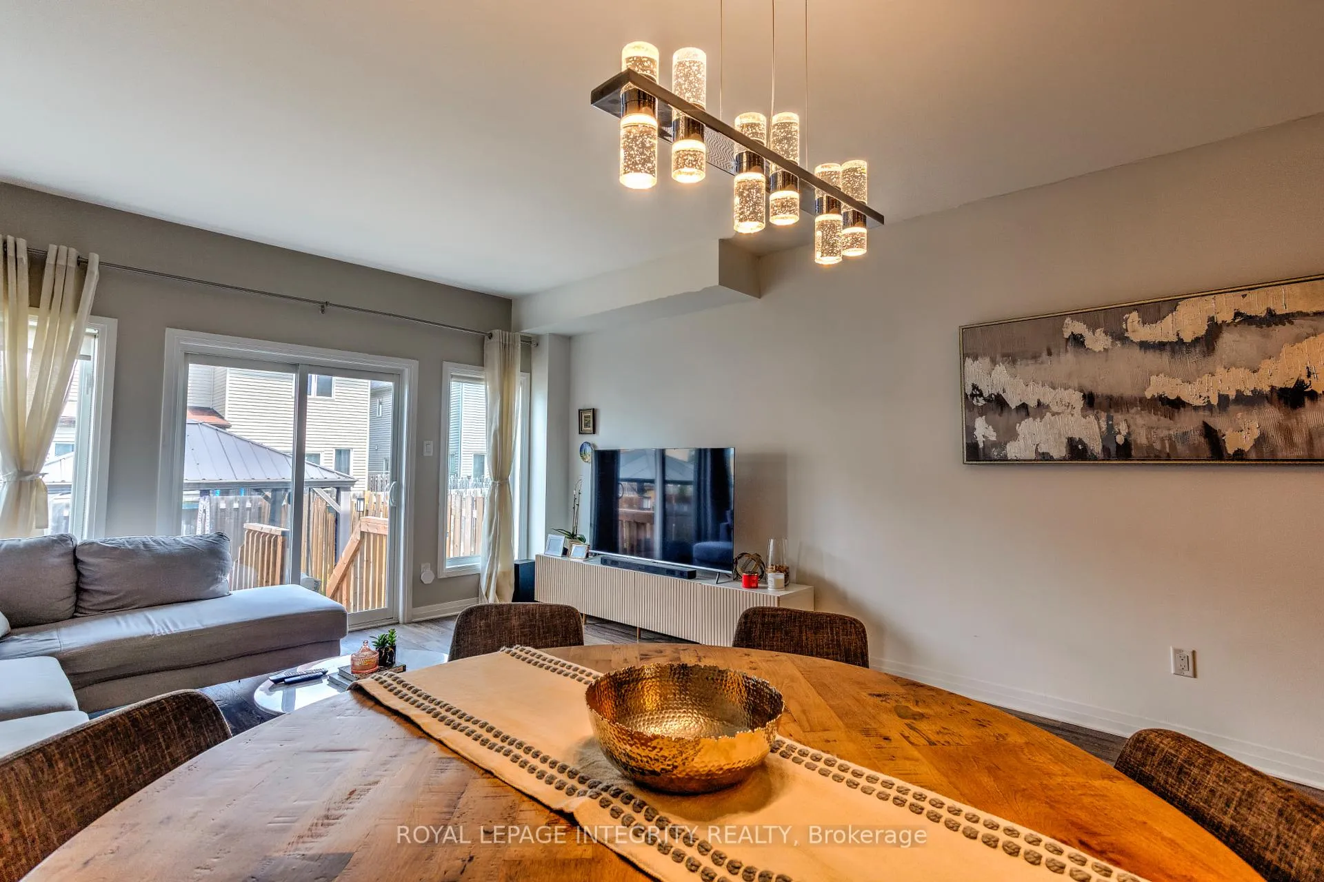 Photo 17 of 36 Mona Mcbride Drive, Arnprior — HOMEH