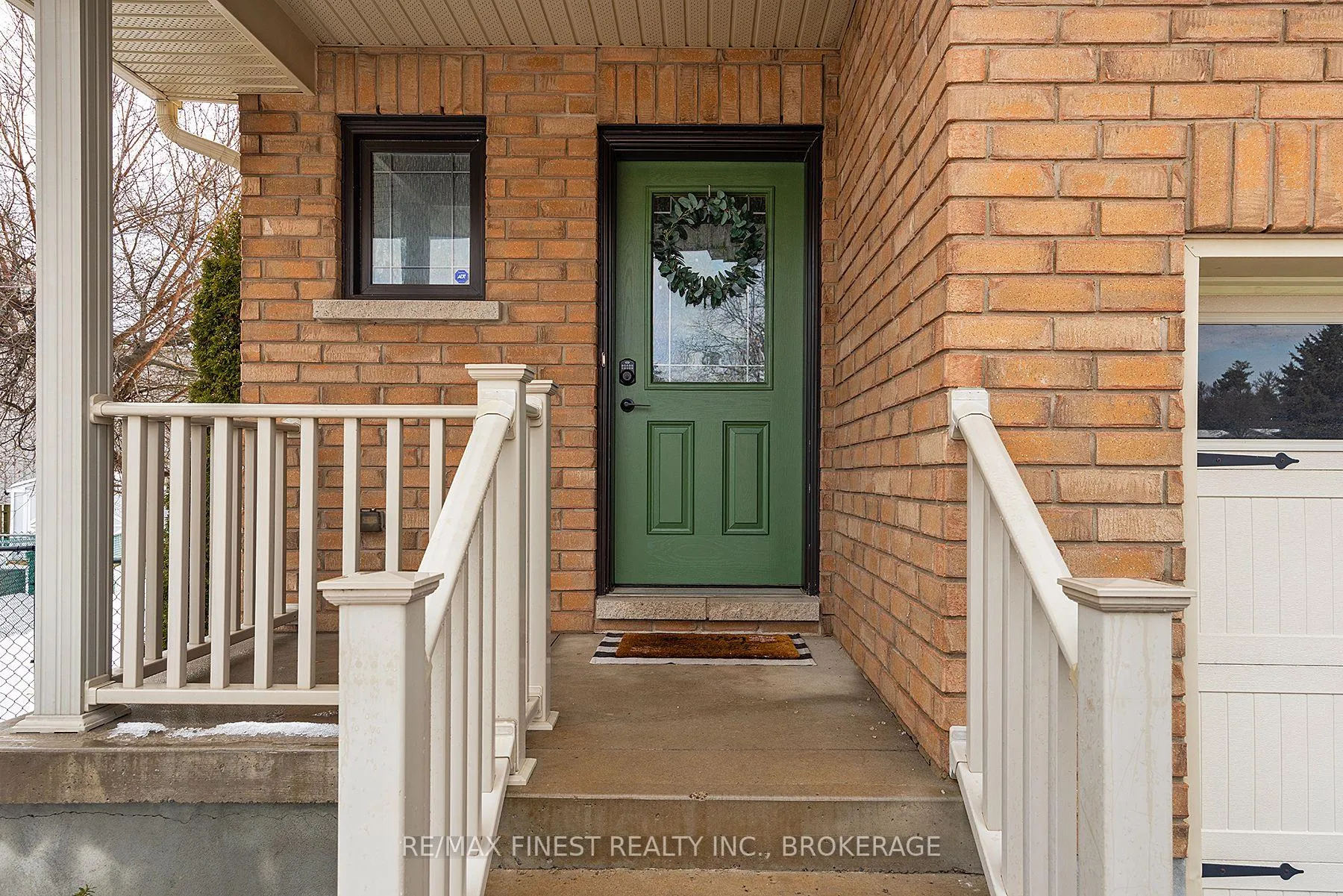 Photo 3 of 1070 Redwood Crescent, Kingston, City Northwest — HOMEH
