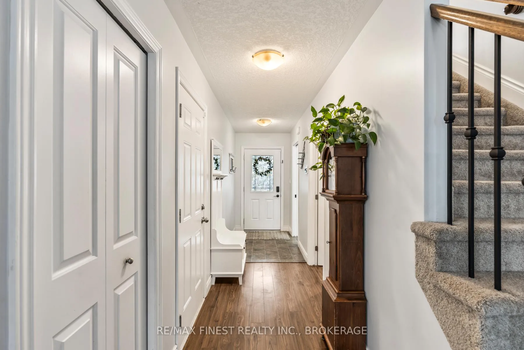 Photo 6 of 1070 Redwood Crescent, Kingston, City Northwest — HOMEH