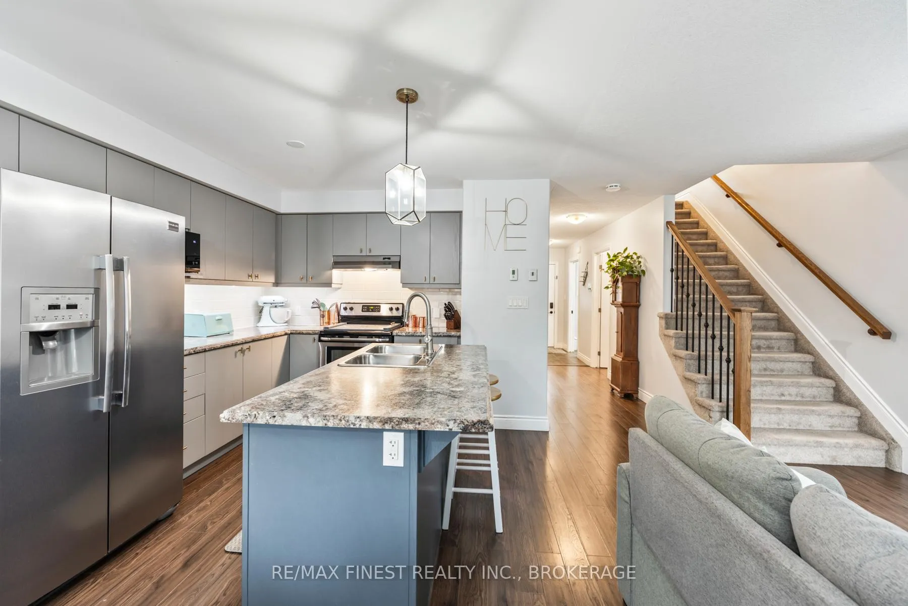 Photo 12 of 1070 Redwood Crescent, Kingston, City Northwest — HOMEH