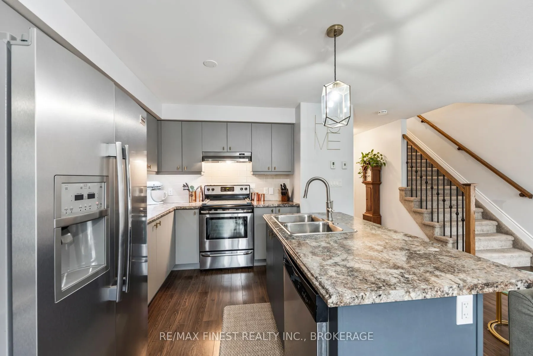 Photo 16 of 1070 Redwood Crescent, Kingston, City Northwest — HOMEH