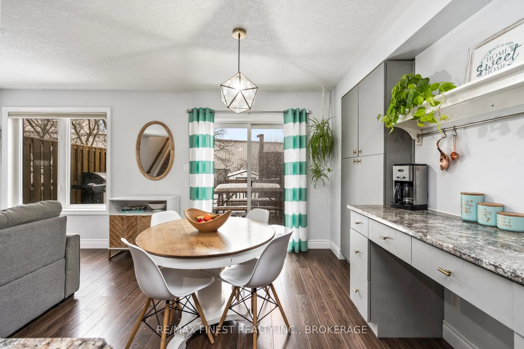 Photo 20 of 1070 Redwood Crescent, Kingston, City Northwest — HOMEH