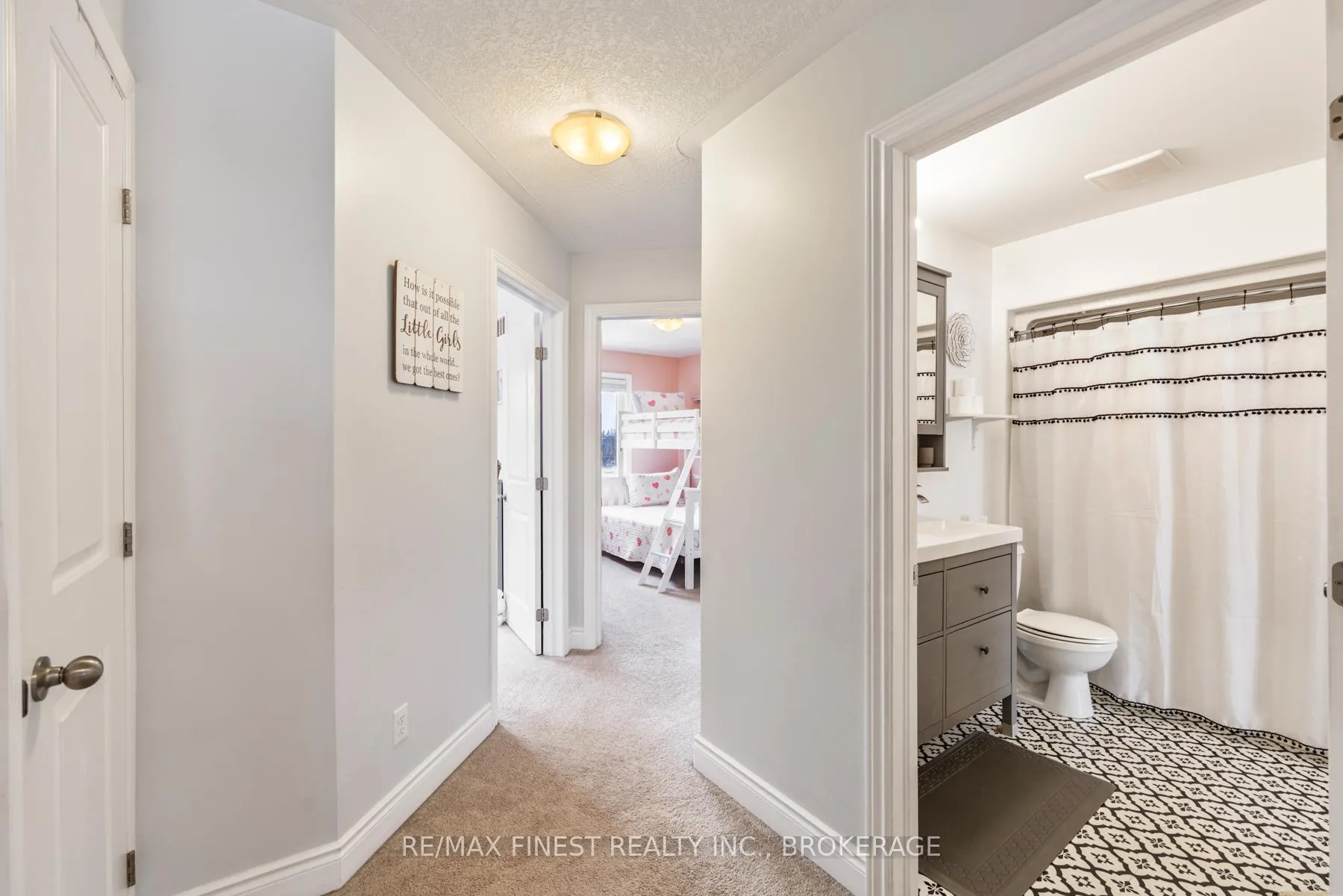 Photo 33 of 1070 Redwood Crescent, Kingston, City Northwest — HOMEH