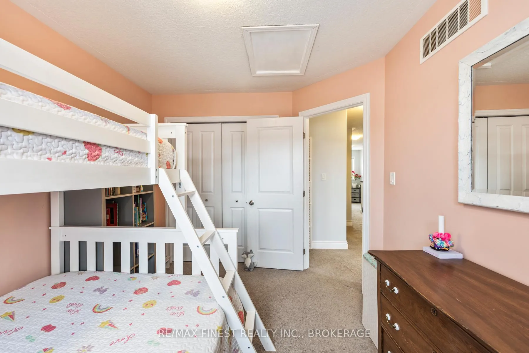 Photo 35 of 1070 Redwood Crescent, Kingston, City Northwest — HOMEH