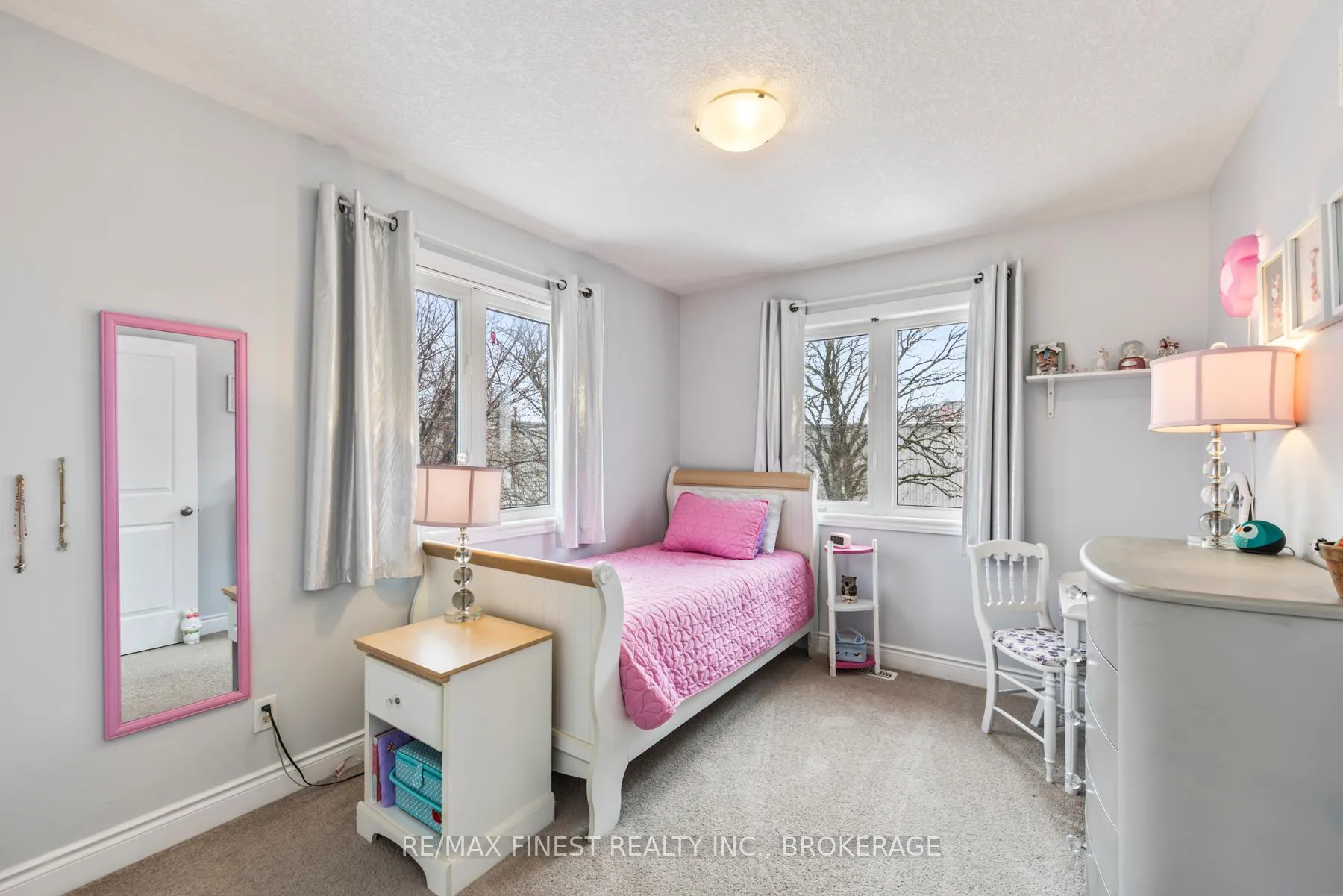 Photo 36 of 1070 Redwood Crescent, Kingston, City Northwest — HOMEH