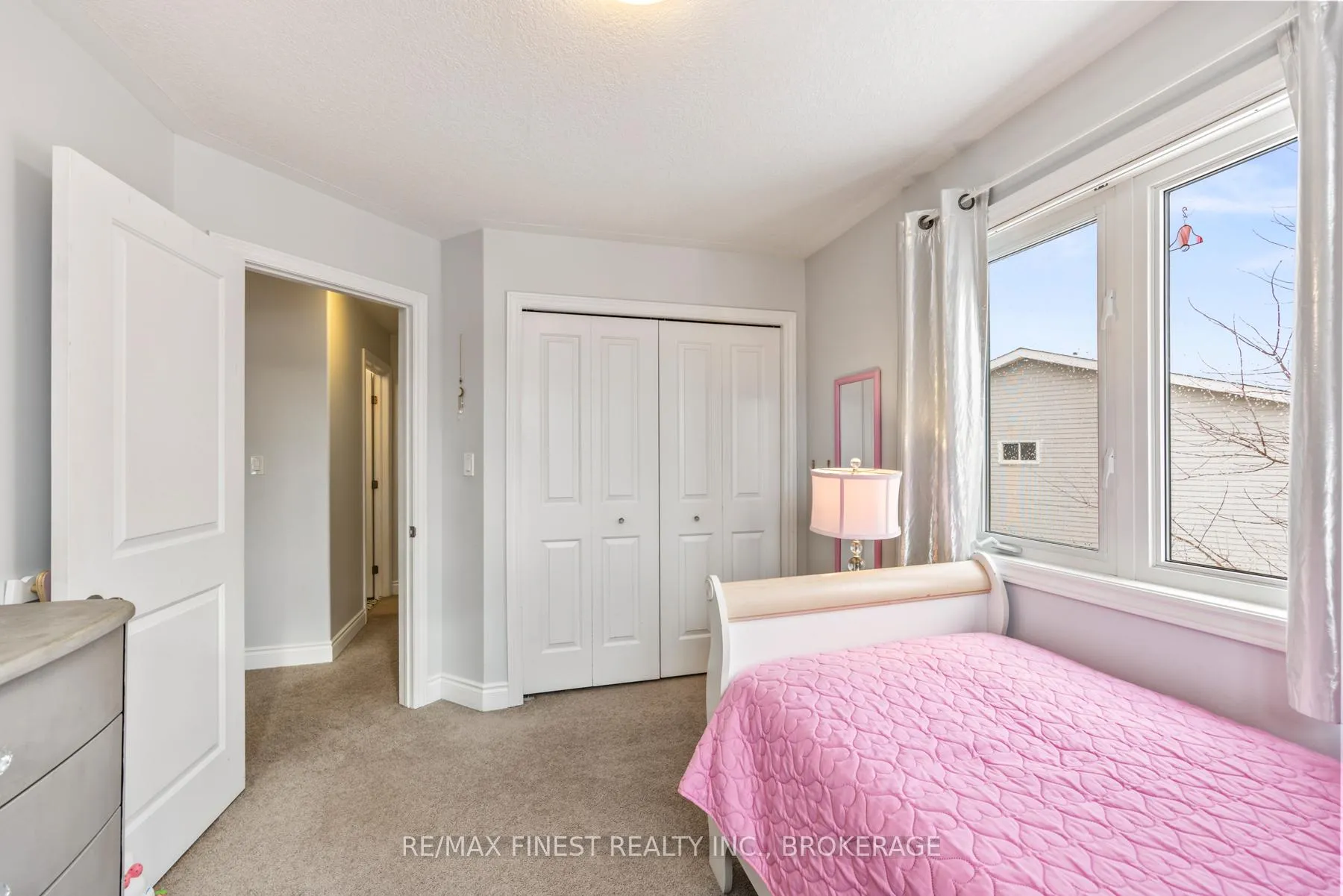 Photo 37 of 1070 Redwood Crescent, Kingston, City Northwest — HOMEH