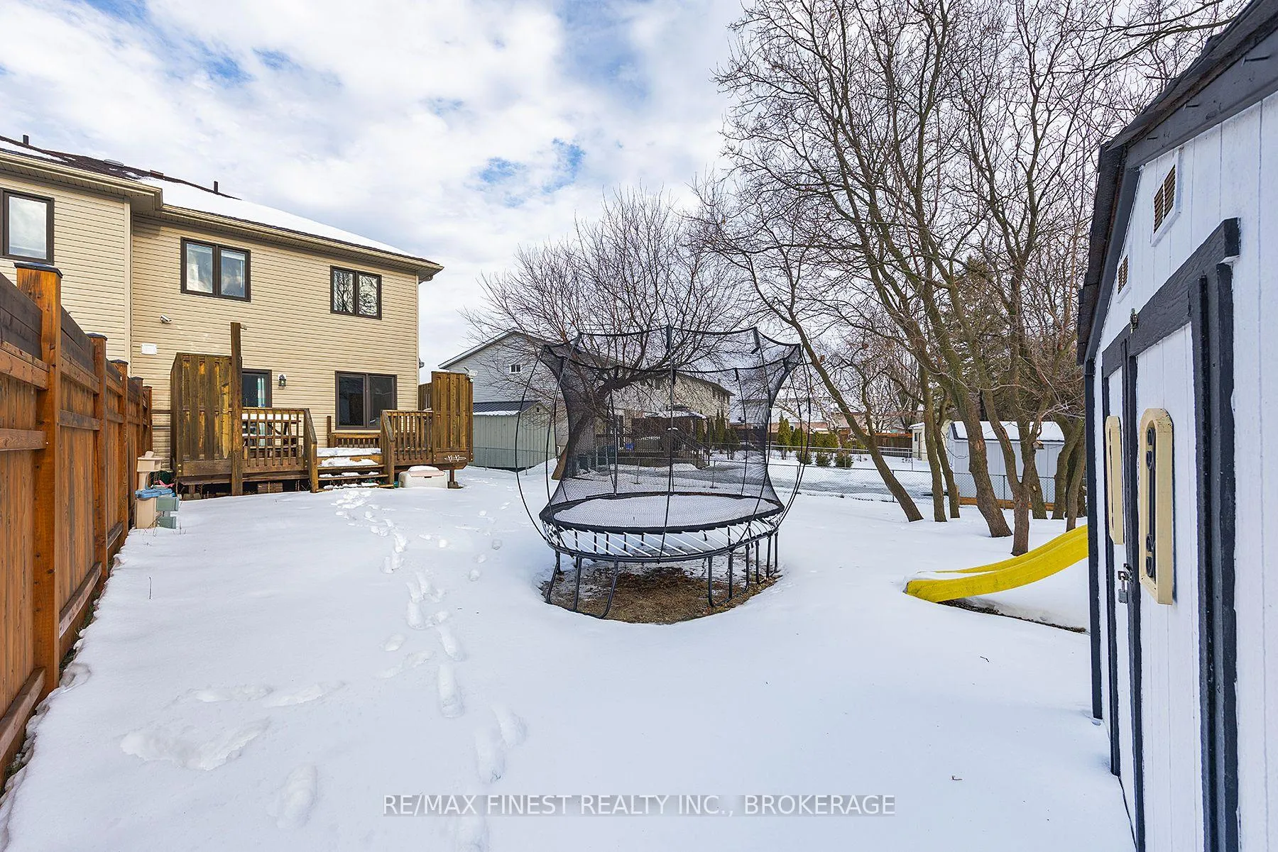 Photo 47 of 1070 Redwood Crescent, Kingston, City Northwest — HOMEH