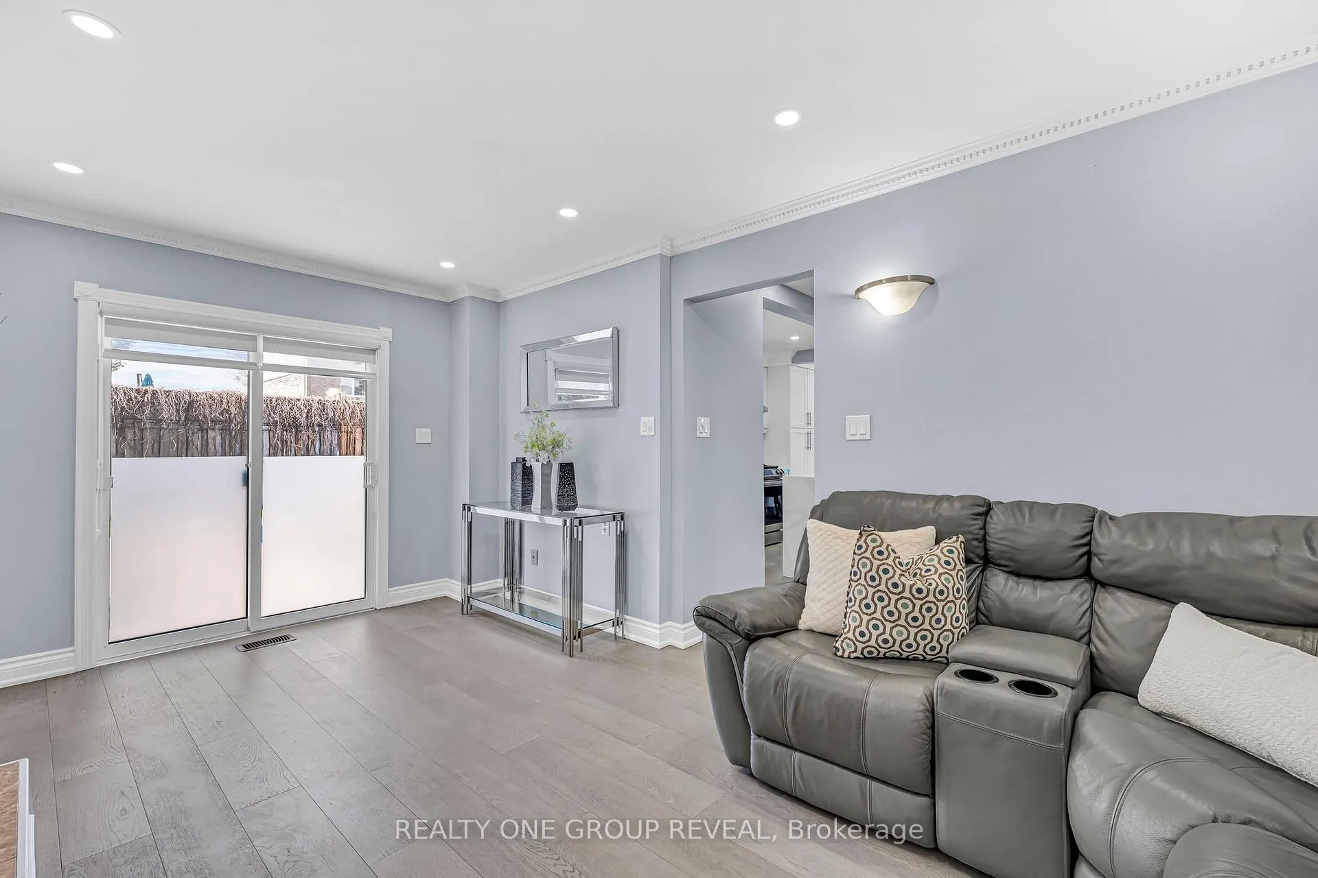 Photo 23 of 828 White Ash Drive, Whitby, Williamsburg — HOMEH