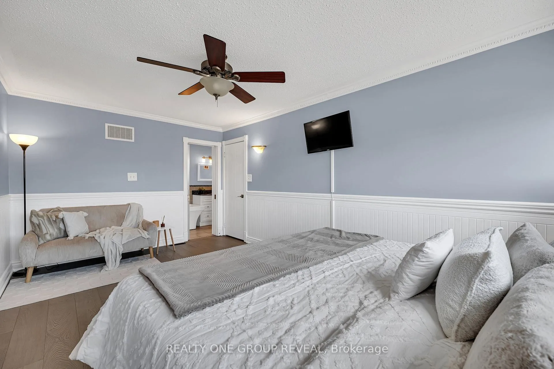 Photo 27 of 828 White Ash Drive, Whitby, Williamsburg — HOMEH