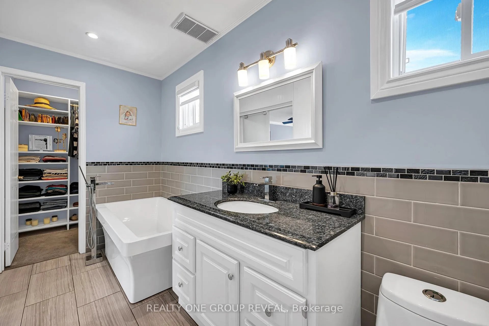 Photo 29 of 828 White Ash Drive, Whitby, Williamsburg — HOMEH