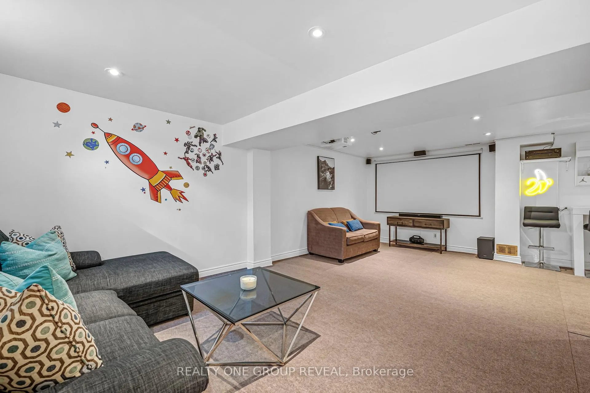 Photo 40 of 828 White Ash Drive, Whitby, Williamsburg — HOMEH