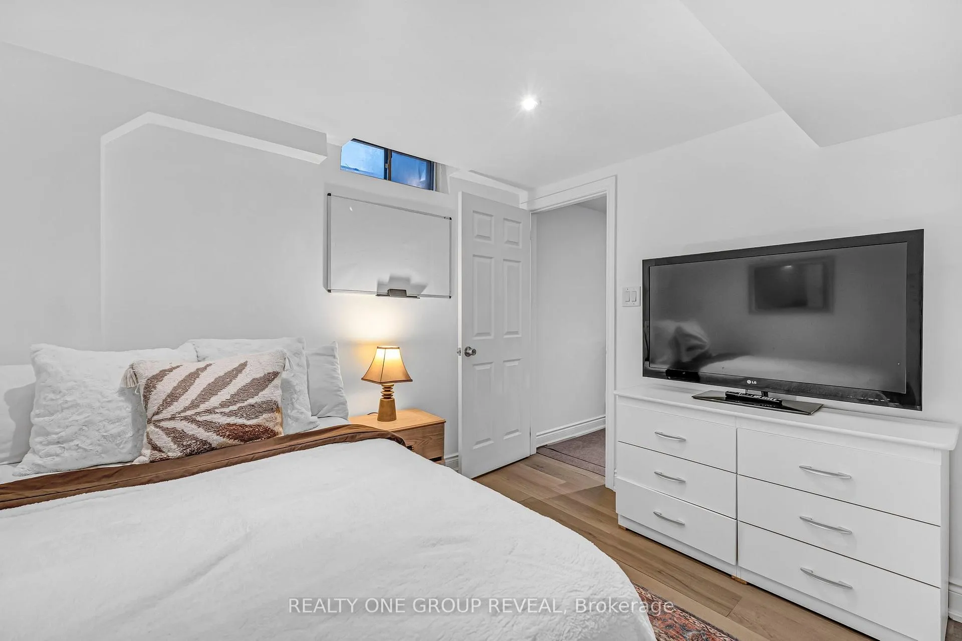 Photo 44 of 828 White Ash Drive, Whitby, Williamsburg — HOMEH