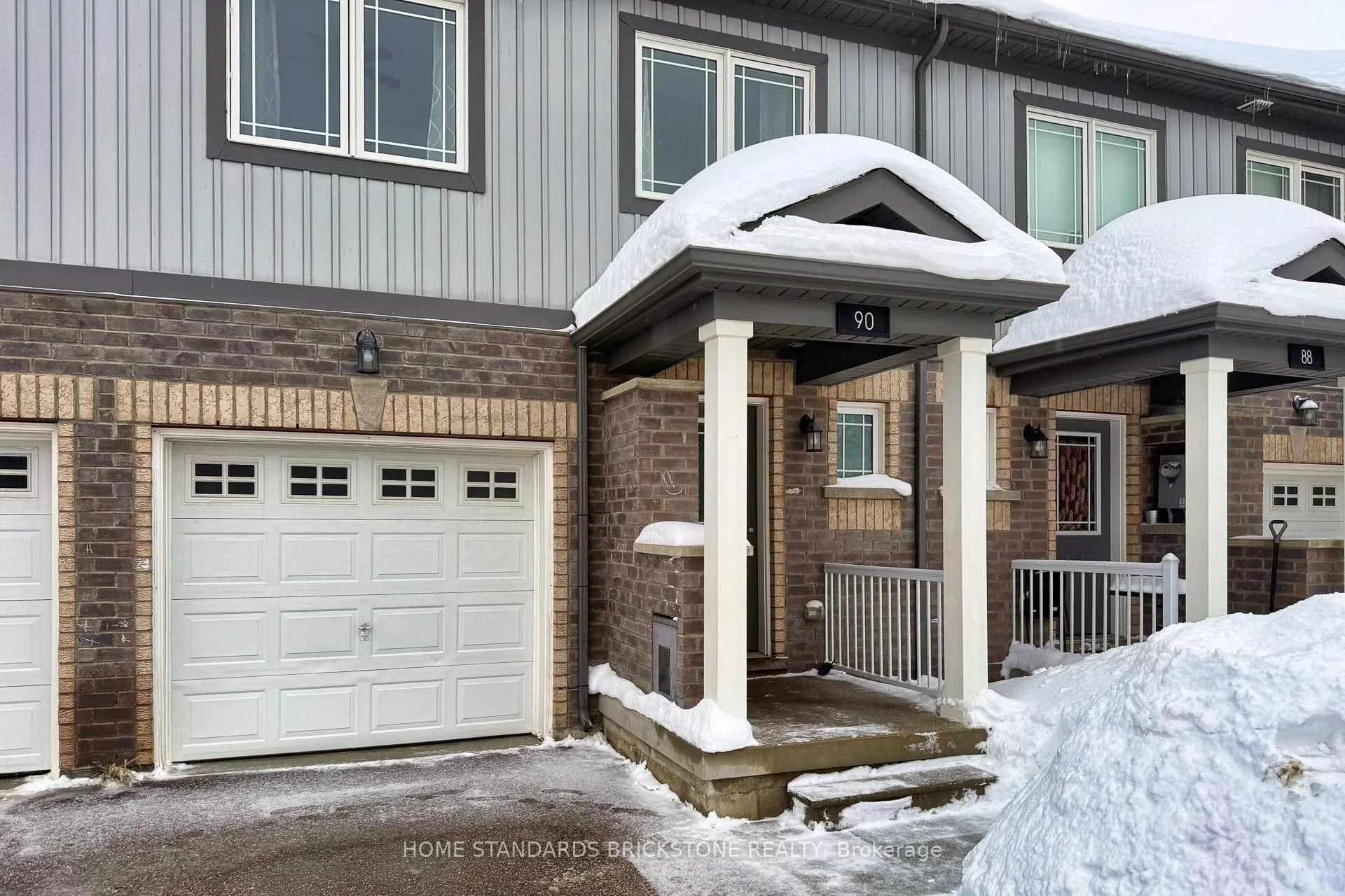 Photo 3 of 90 Frank's Way, Barrie, Allandale — HOMEH
