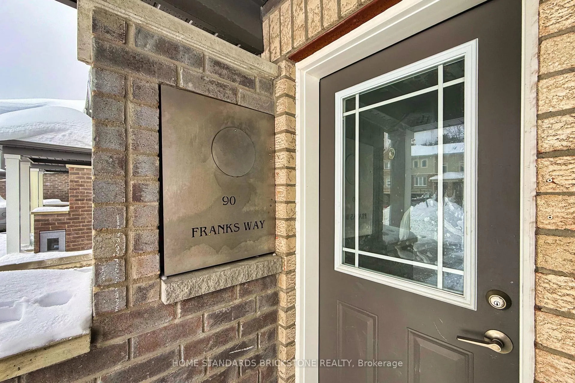 Photo 4 of 90 Frank's Way, Barrie, Allandale — HOMEH