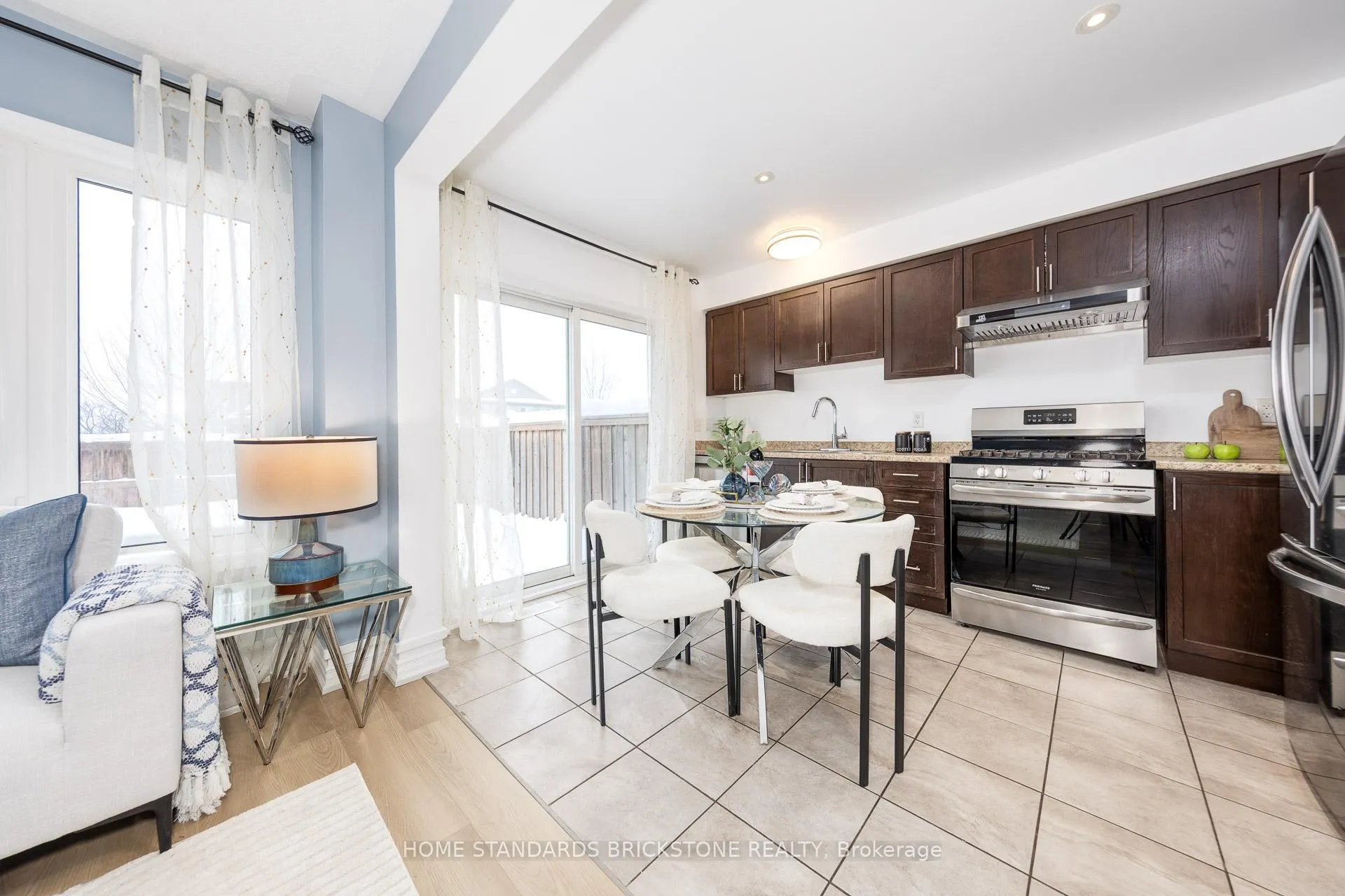 Photo 8 of 90 Frank's Way, Barrie, Allandale — HOMEH