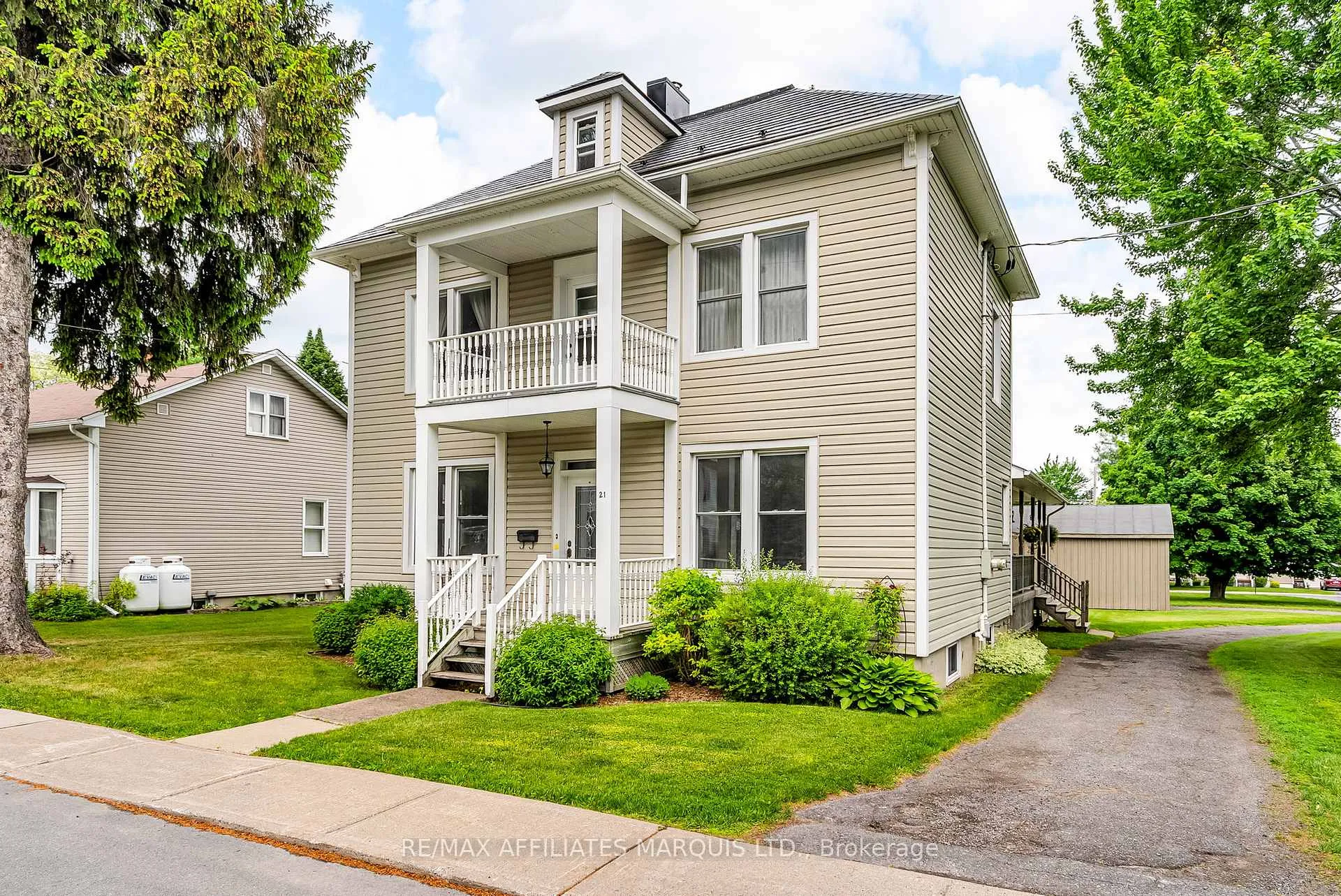 Photo 1 of 21 Peter Street, North Glengarry, Maxville — HOMEH