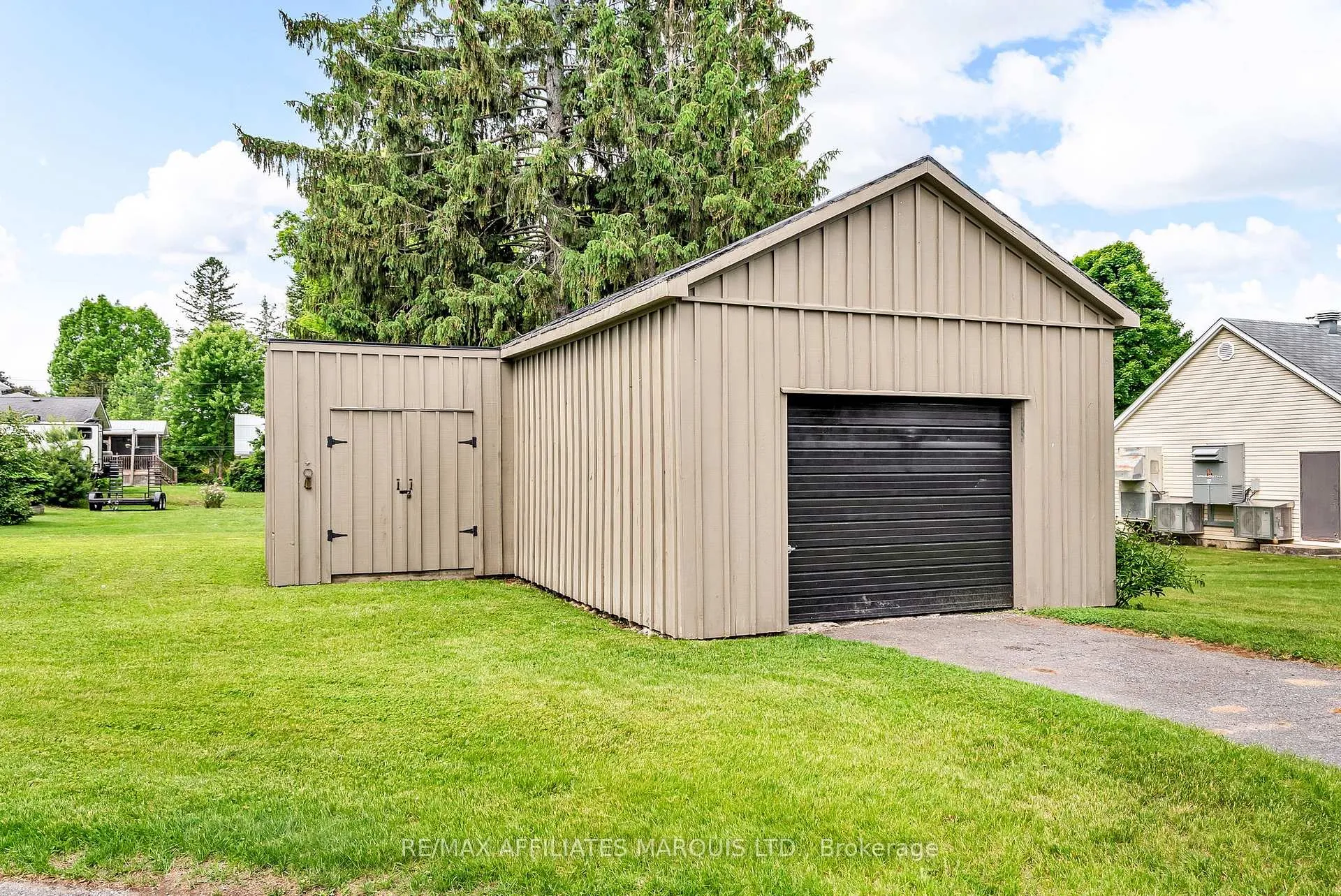 Photo 4 of 21 Peter Street, North Glengarry, Maxville — HOMEH