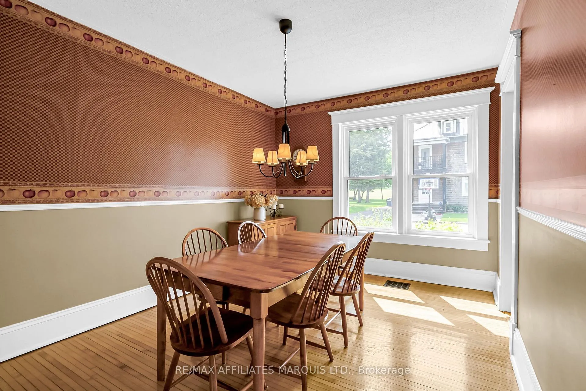 Photo 18 of 21 Peter Street, North Glengarry, Maxville — HOMEH