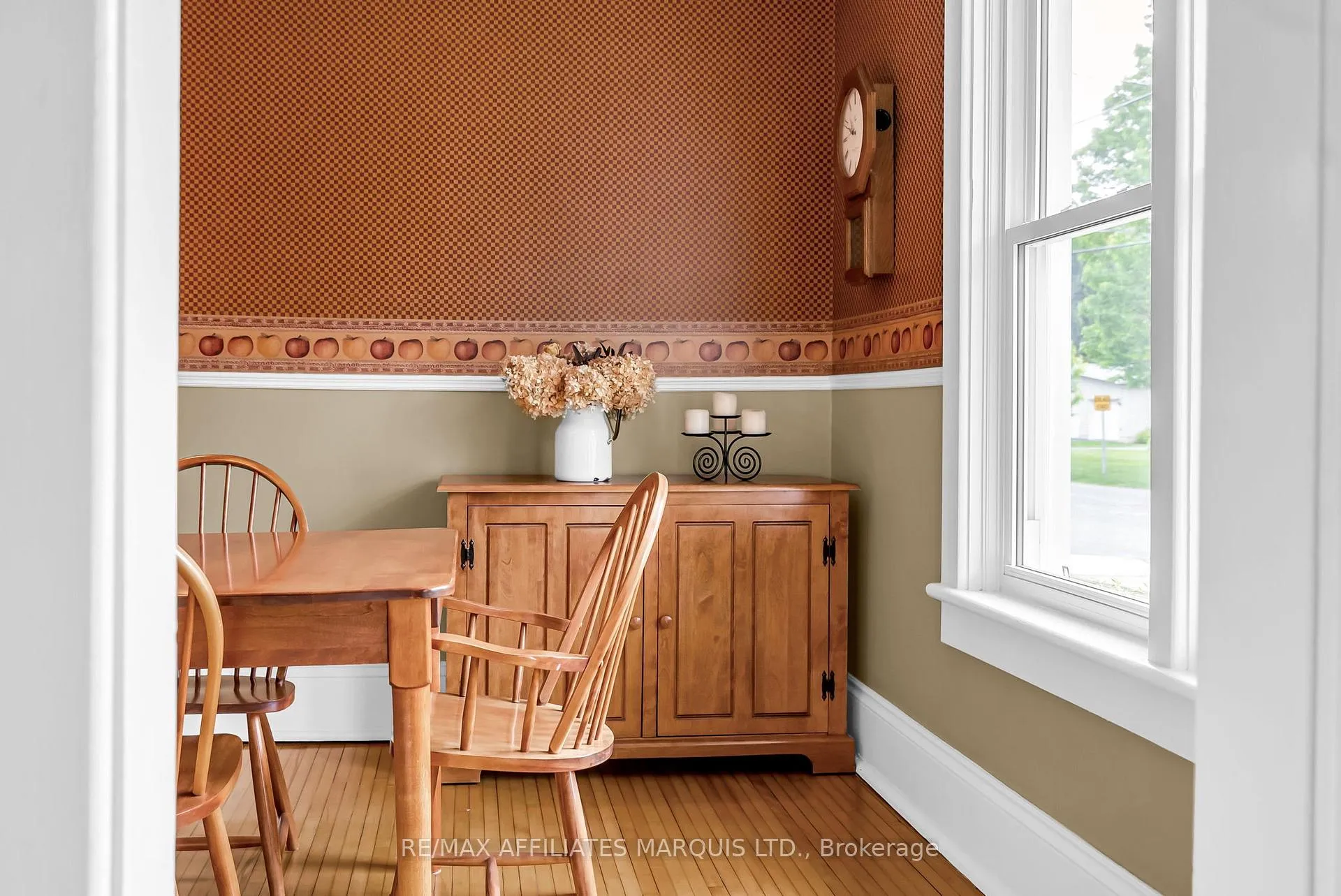 Photo 20 of 21 Peter Street, North Glengarry, Maxville — HOMEH