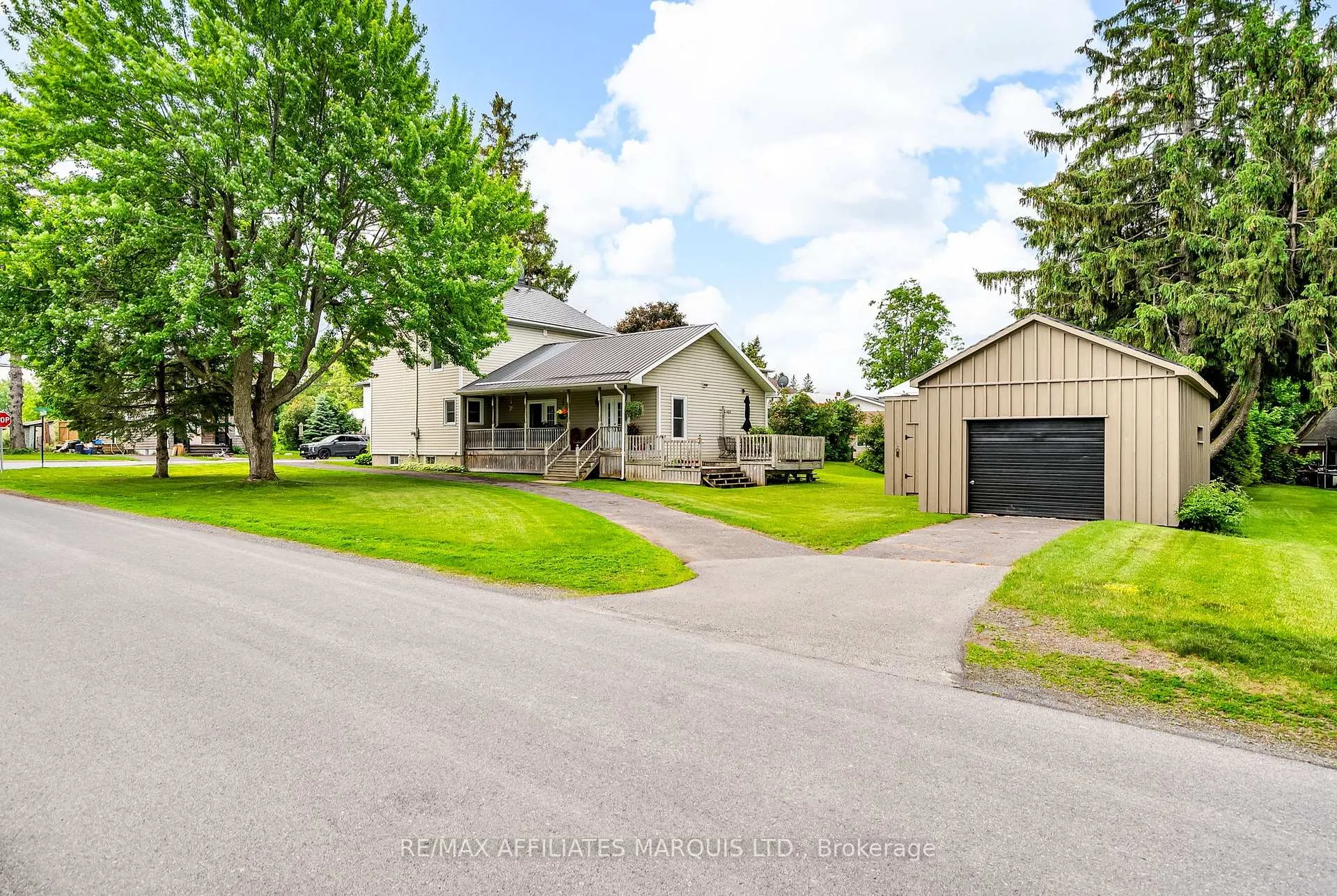 Photo 46 of 21 Peter Street, North Glengarry, Maxville — HOMEH