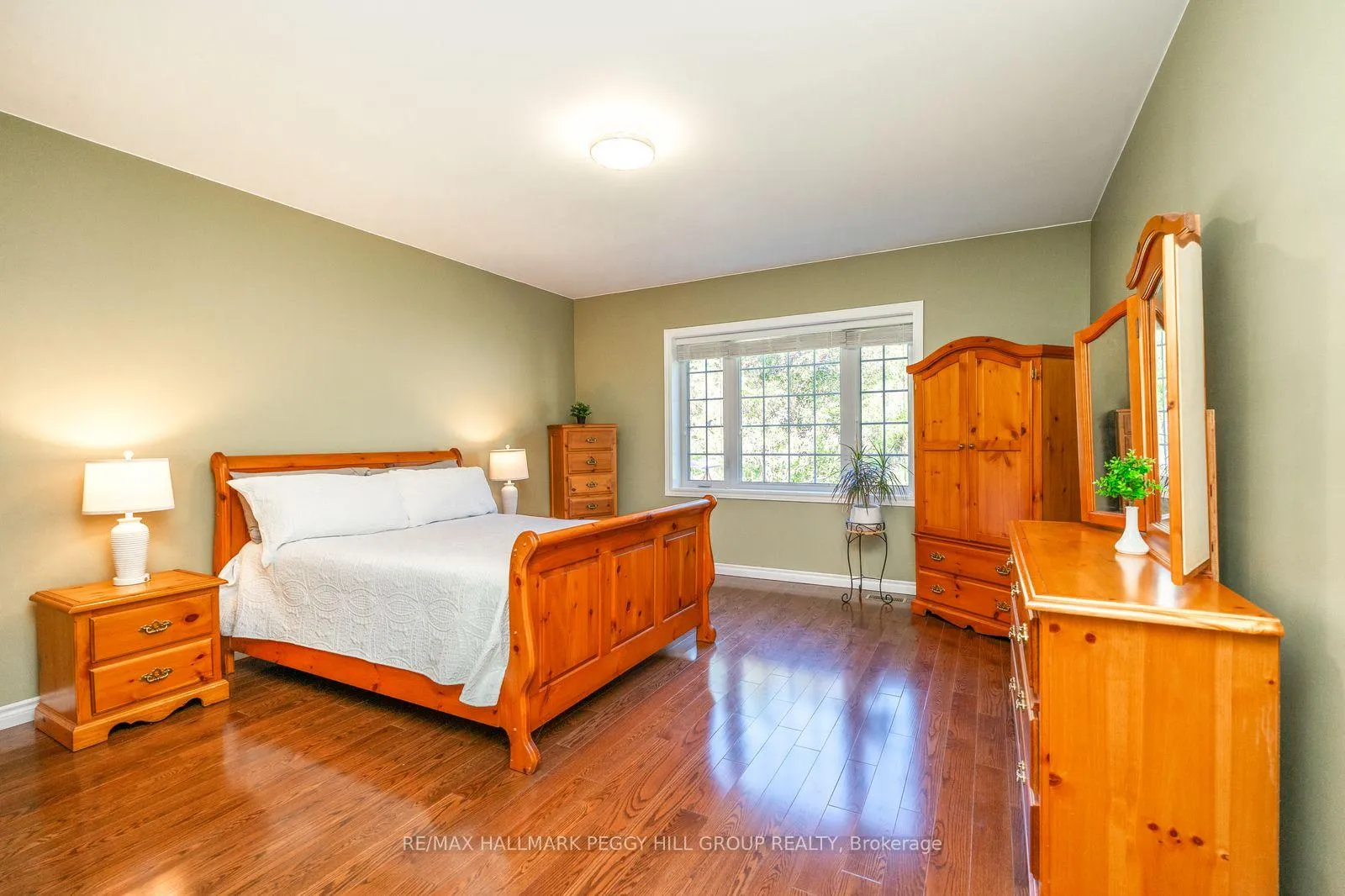 Photo 7 of 222 Glenn Avenue, Innisfil, Stroud — HOMEH