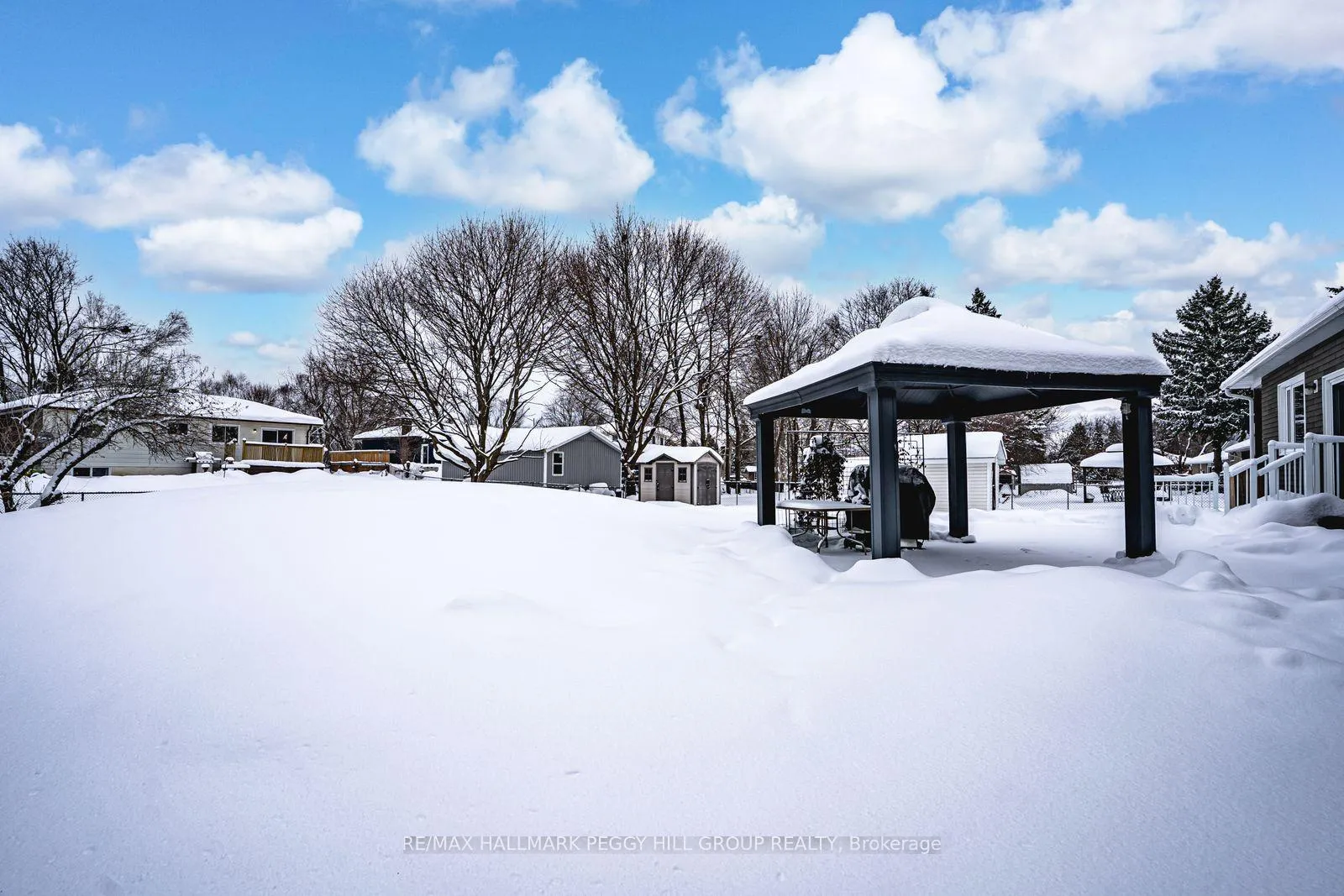 Photo 25 of 222 Glenn Avenue, Innisfil, Stroud — HOMEH