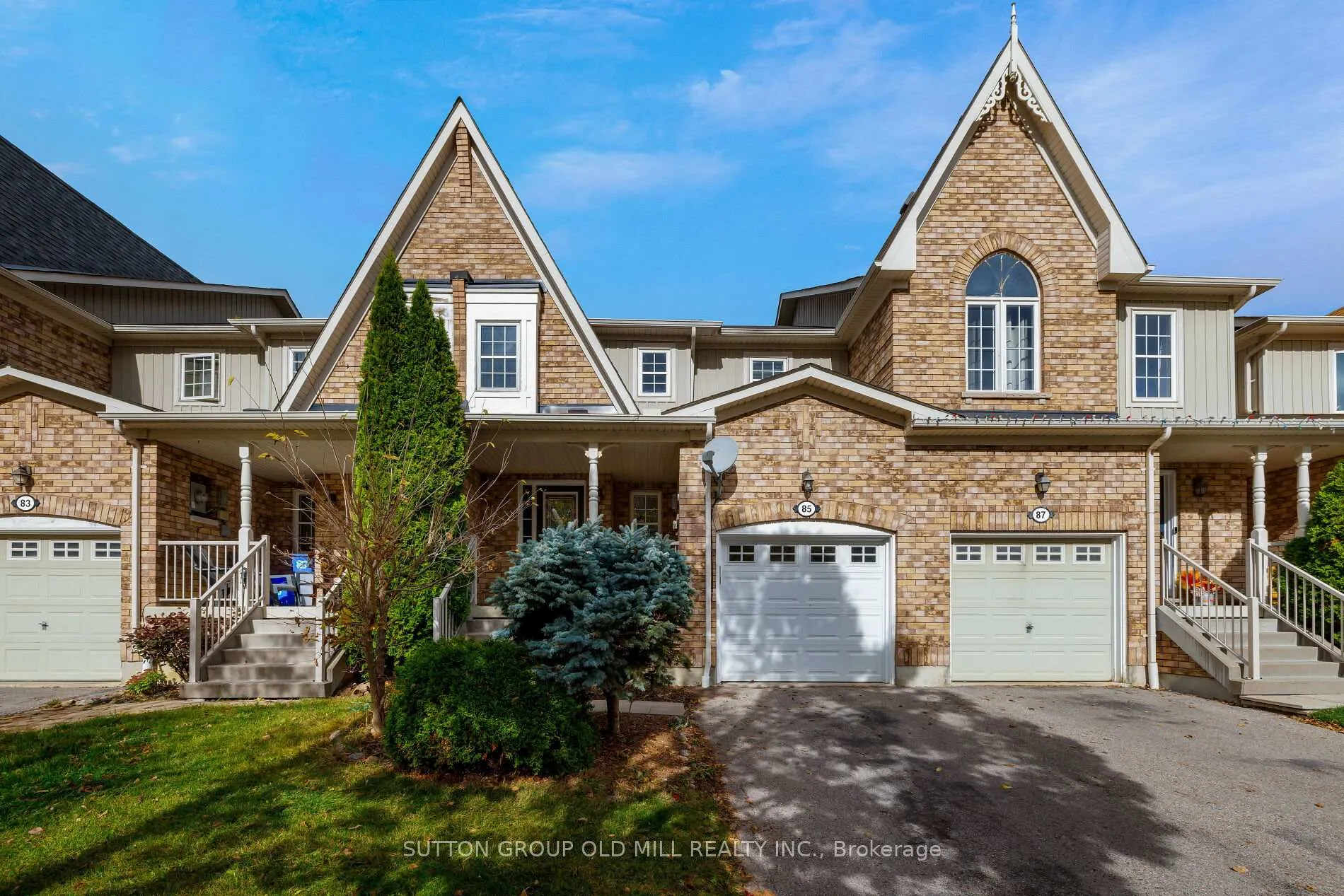 Photo 1 of 85 Barchester Crescent, Whitby, Brooklin — HOMEH