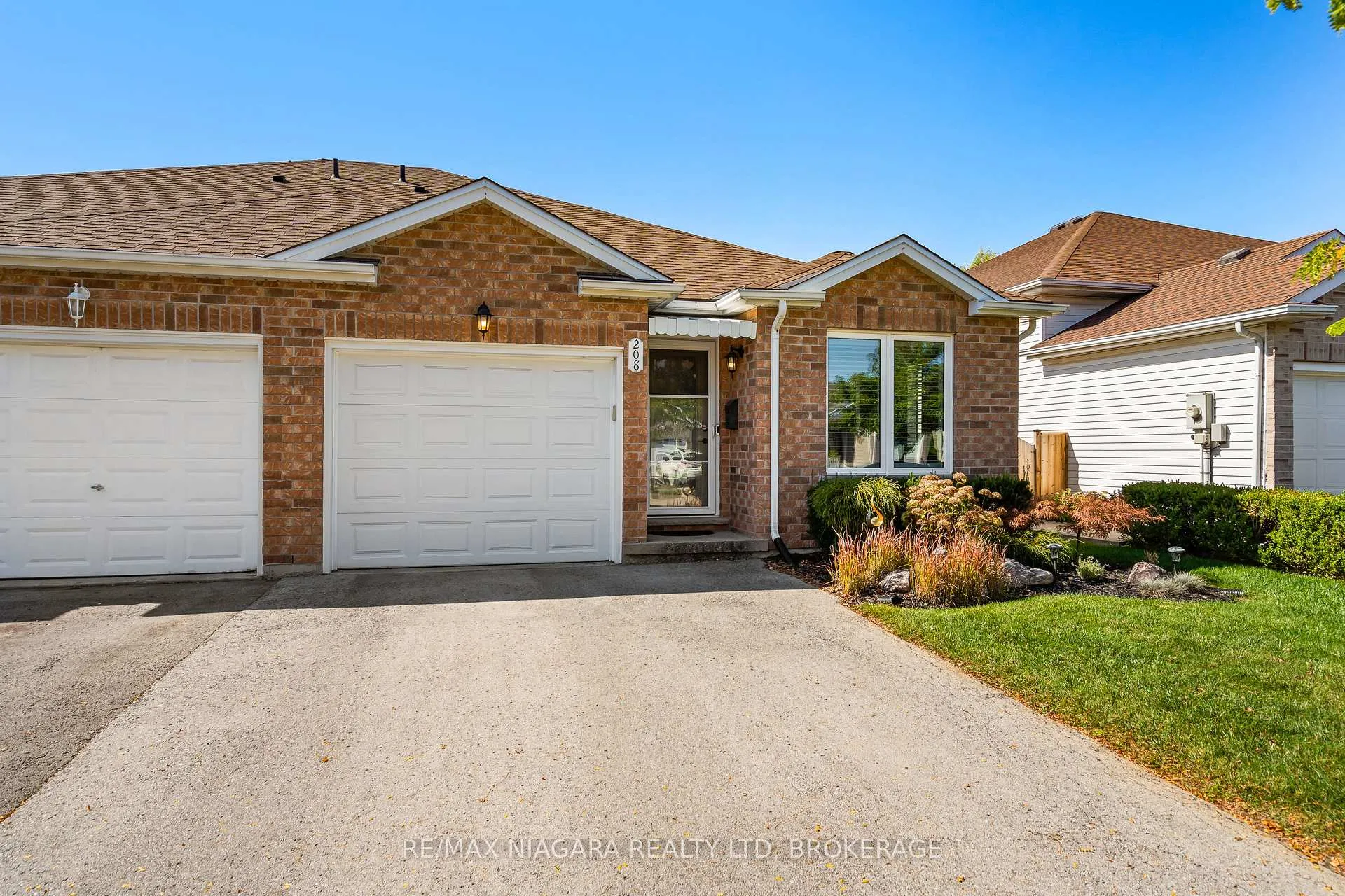 Photo 1 of 208 Autumn Crescent, Welland, West Welland — HOMEH