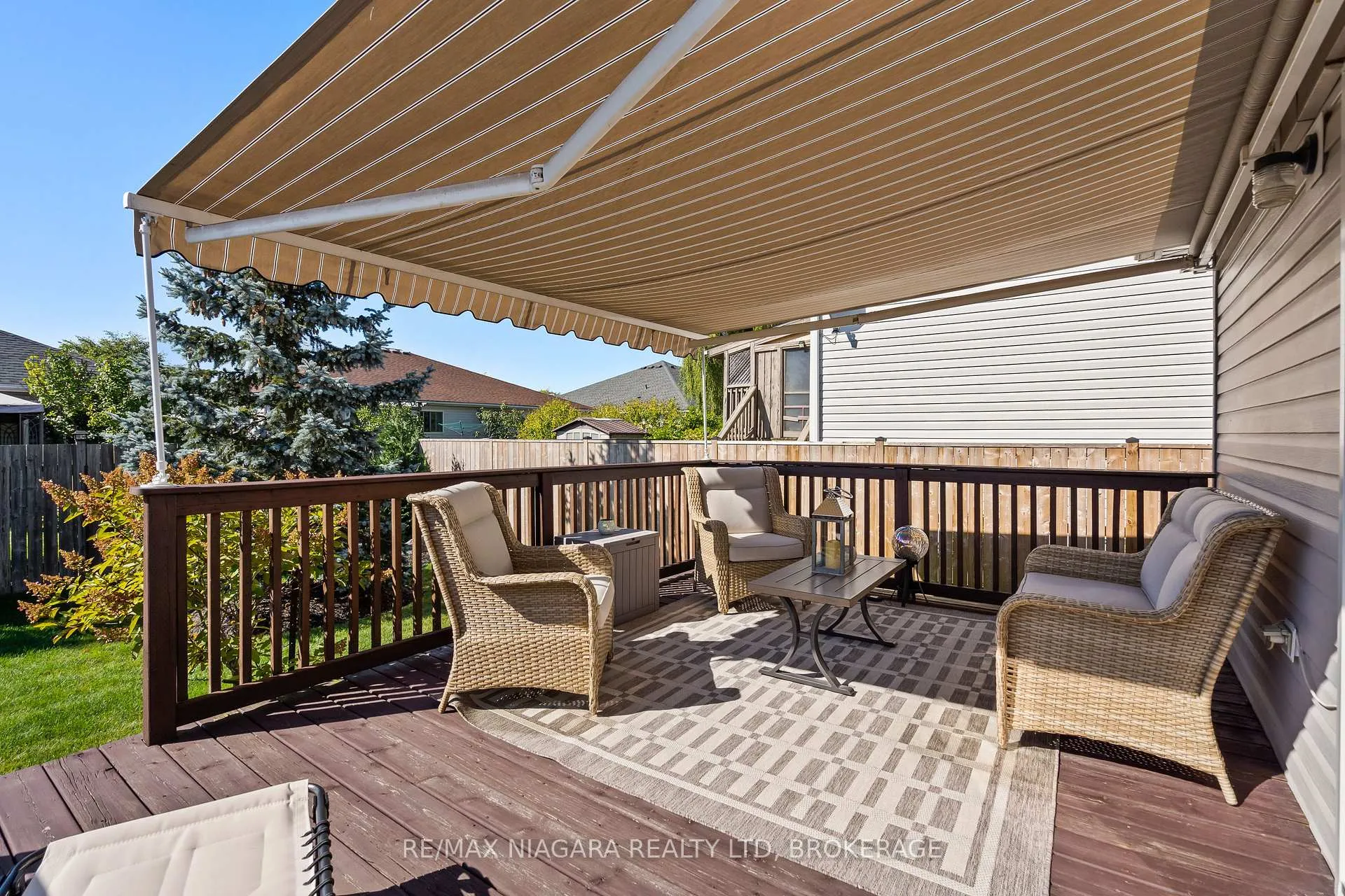 Photo 21 of 208 Autumn Crescent, Welland, West Welland — HOMEH