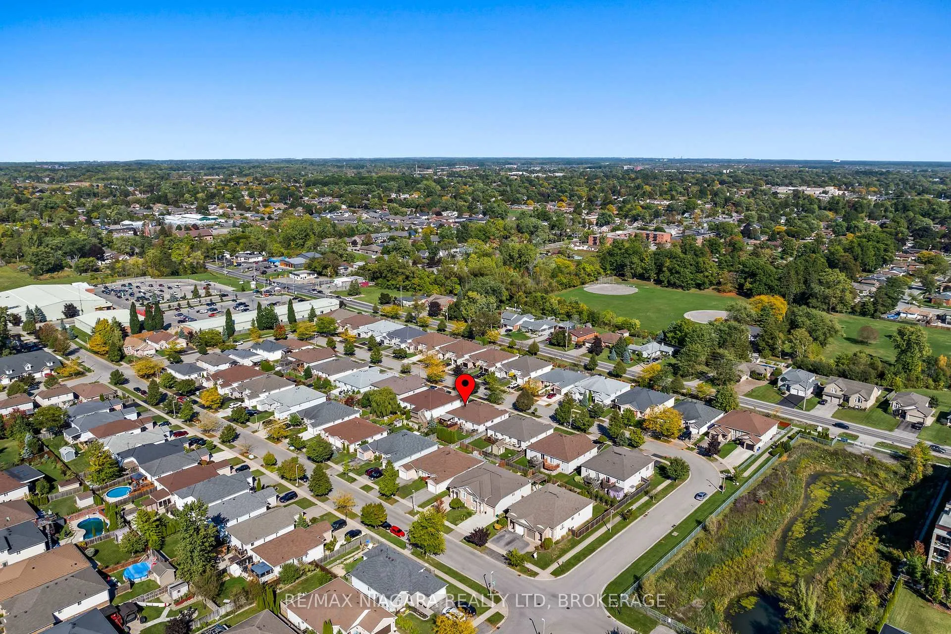 Photo 32 of 208 Autumn Crescent, Welland, West Welland — HOMEH