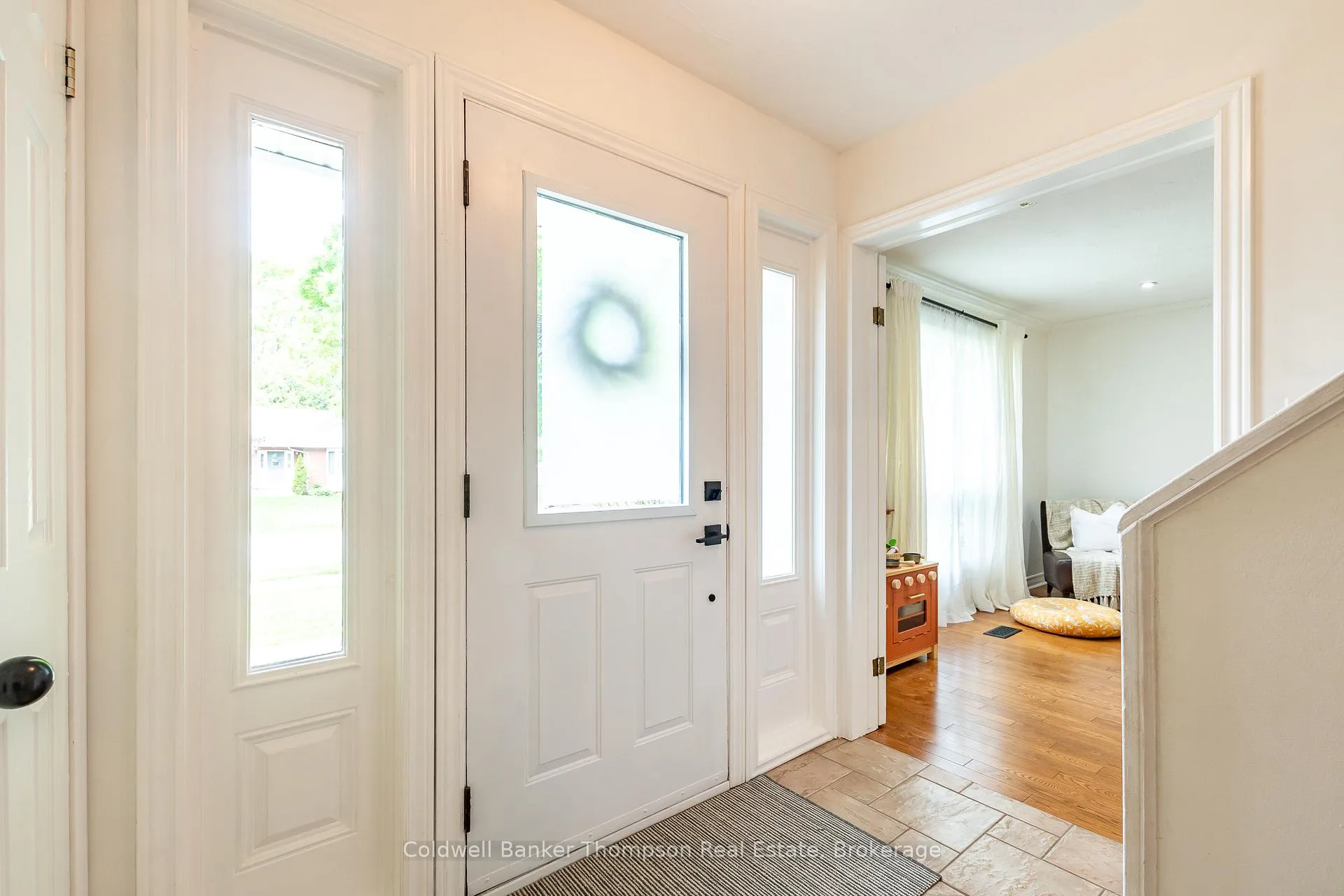 Photo 4 of 18 Sadler Drive, Bracebridge, Macaulay — HOMEH