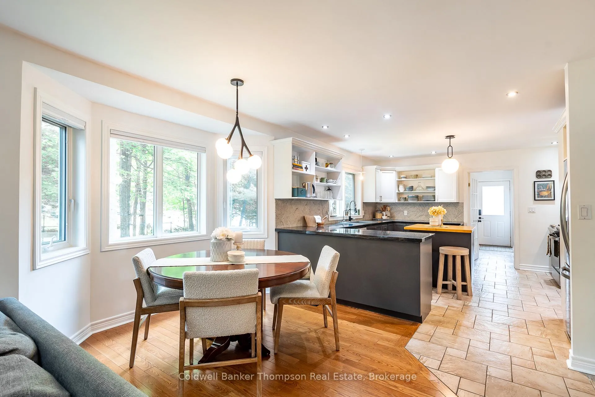 Photo 12 of 18 Sadler Drive, Bracebridge, Macaulay — HOMEH