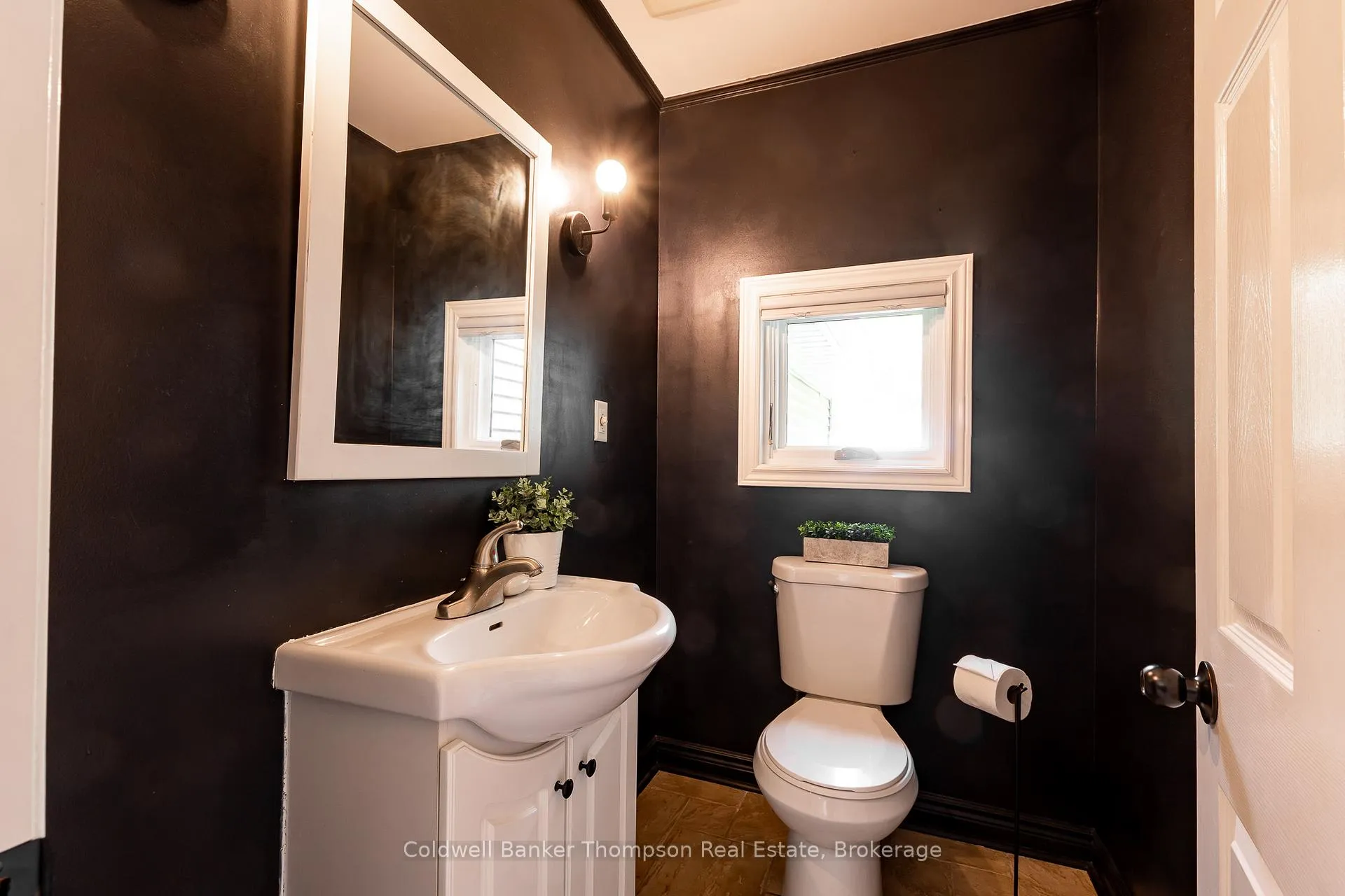 Photo 19 of 18 Sadler Drive, Bracebridge, Macaulay — HOMEH