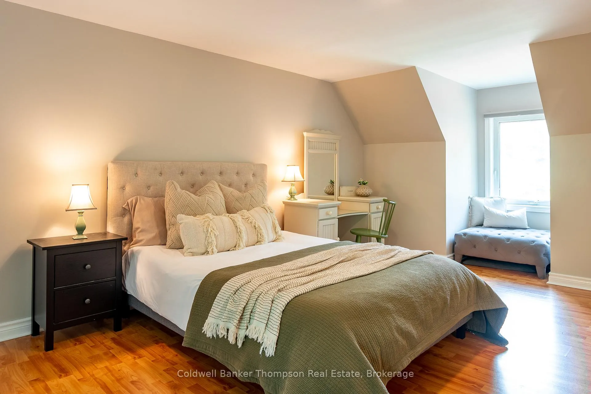 Photo 22 of 18 Sadler Drive, Bracebridge, Macaulay — HOMEH